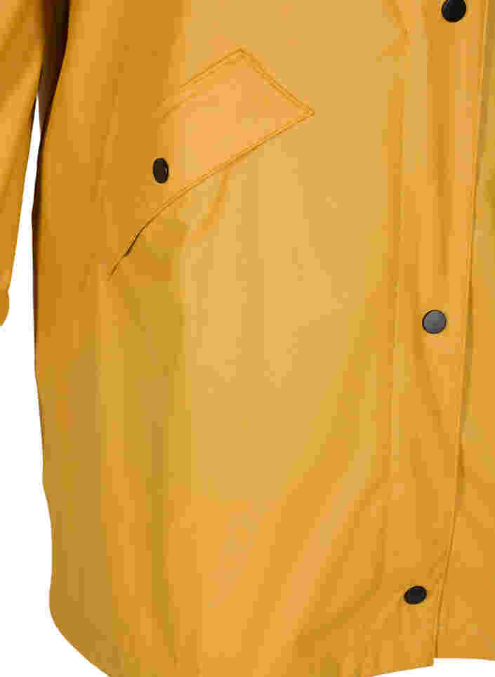 Regenjacke mit Kapuze und Knopfverschluss, Spruce Yellow, Packshot image number 3
