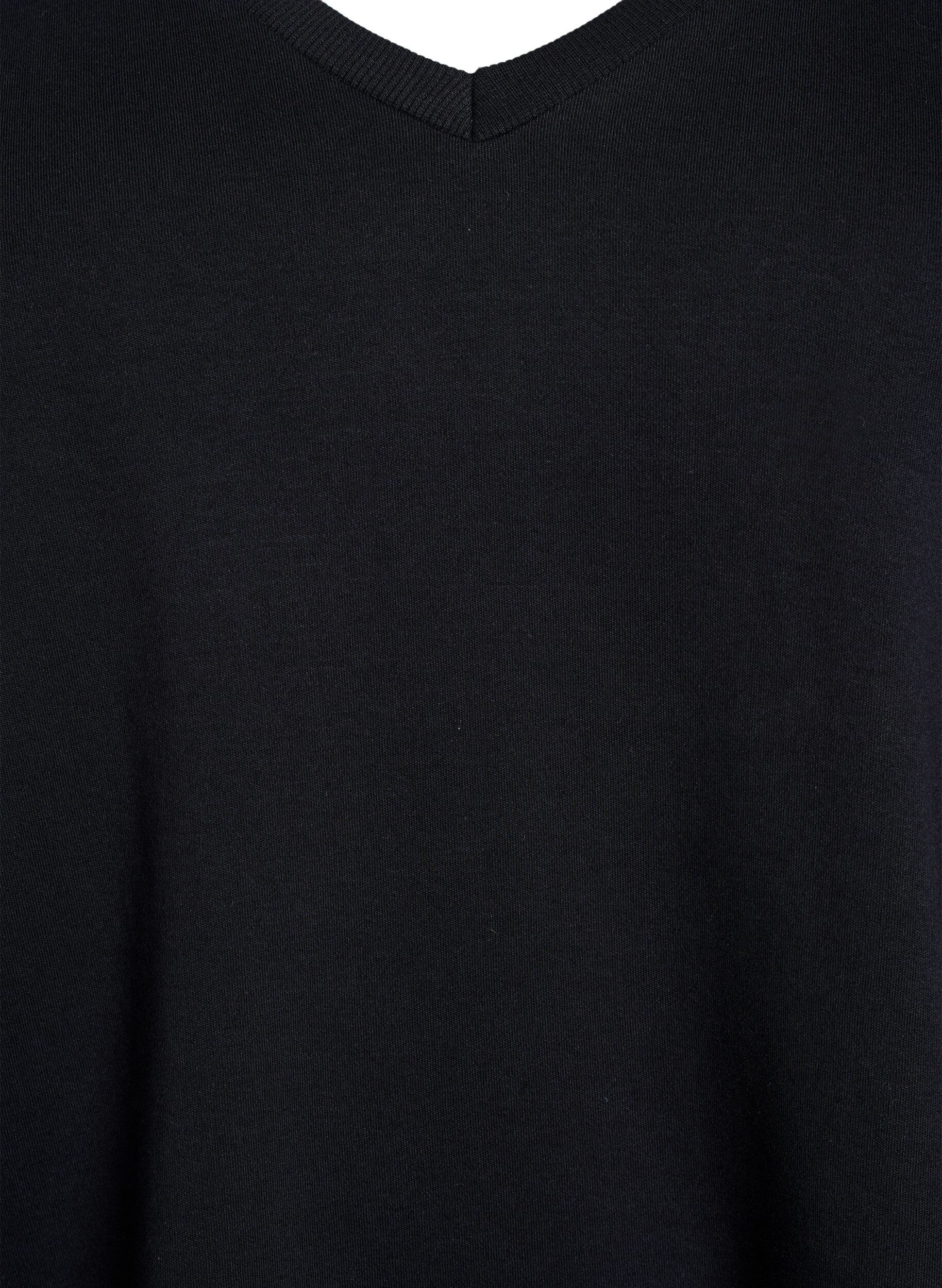 Zizzi Basic-T-Shirt mit V-Ausschnitt aus Bio-Baumwolle, Schwarz, Packshot image number 2