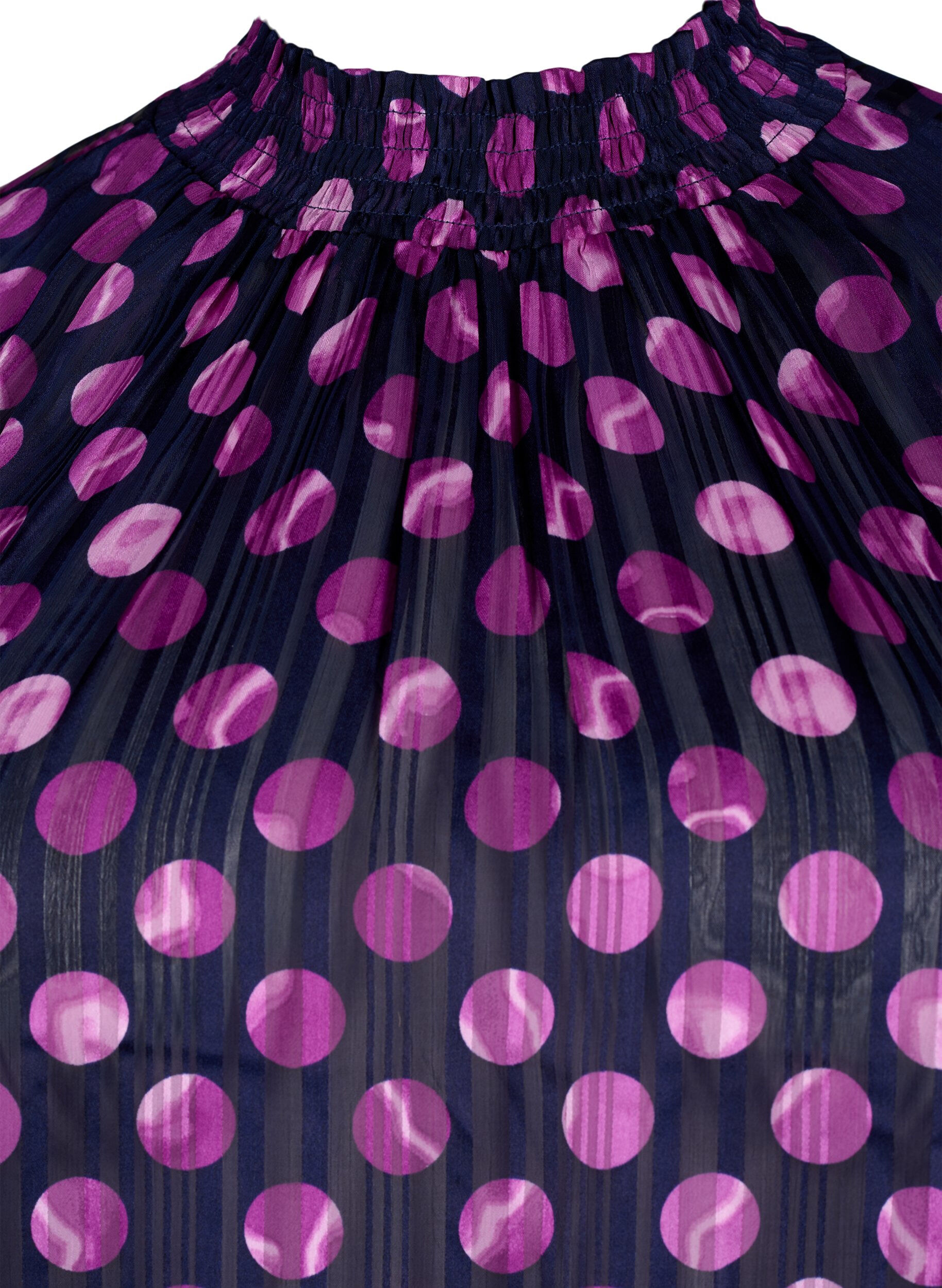 Zizzi Kurz&auml;rmelige gesmokte Bluse mit Print, Medieval Bl. Dot AOP, Packshot image number 2