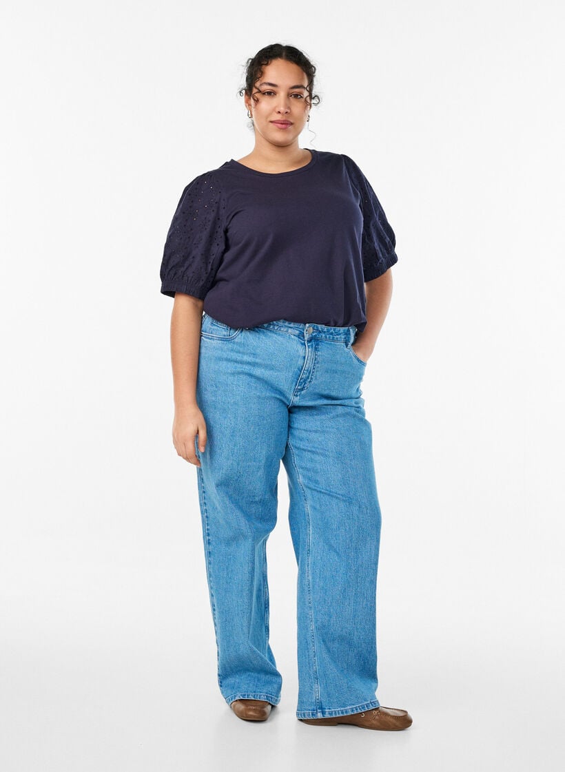 T-Shirt mit &Auml;rmeln aus Broderie Anglaise, Blau, Model image number 1