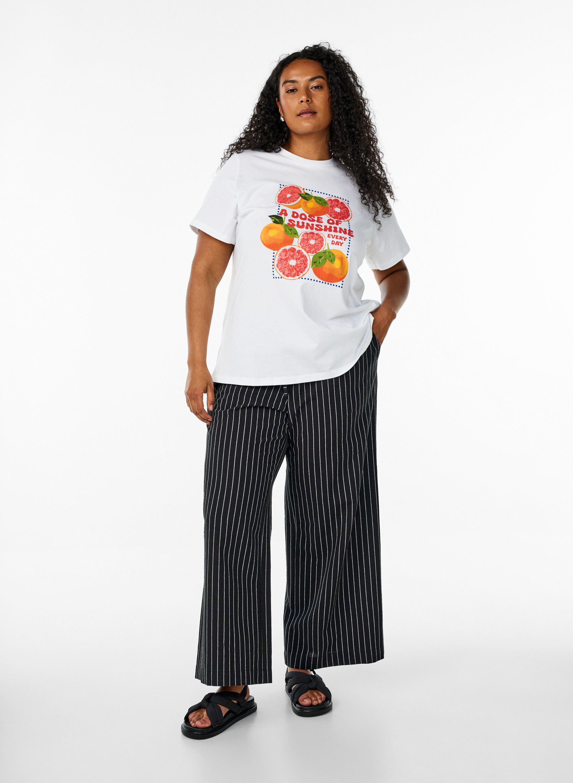 ZizziLockere Hose mit hohem Bund und Taschen, Schwarz, Model image number 1