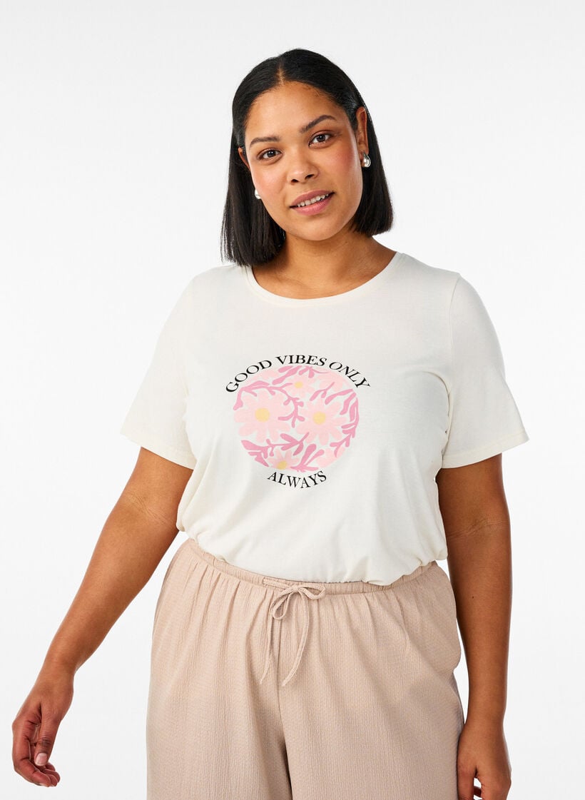 T-Shirt mit Print, Vanille, Model image number 0
