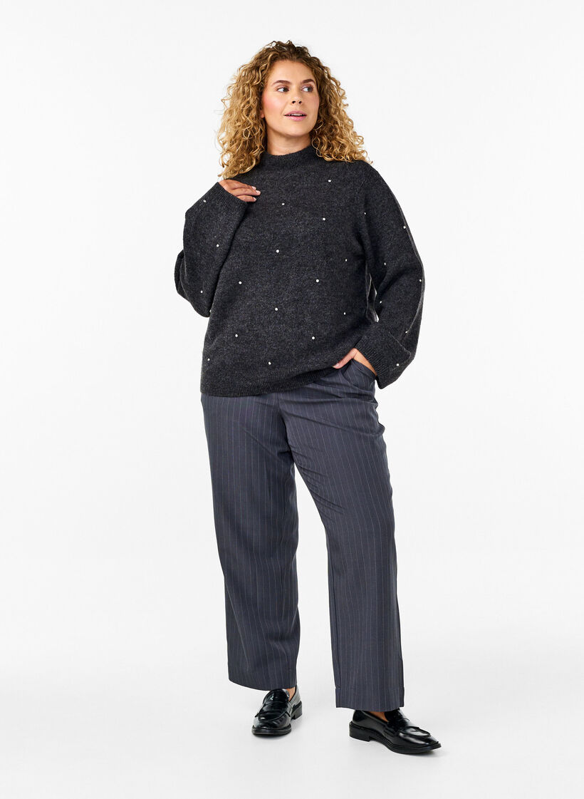  Strickbluse mit Strass und hohem Ausschnitt, Dark Grey Melange, Model image number 2