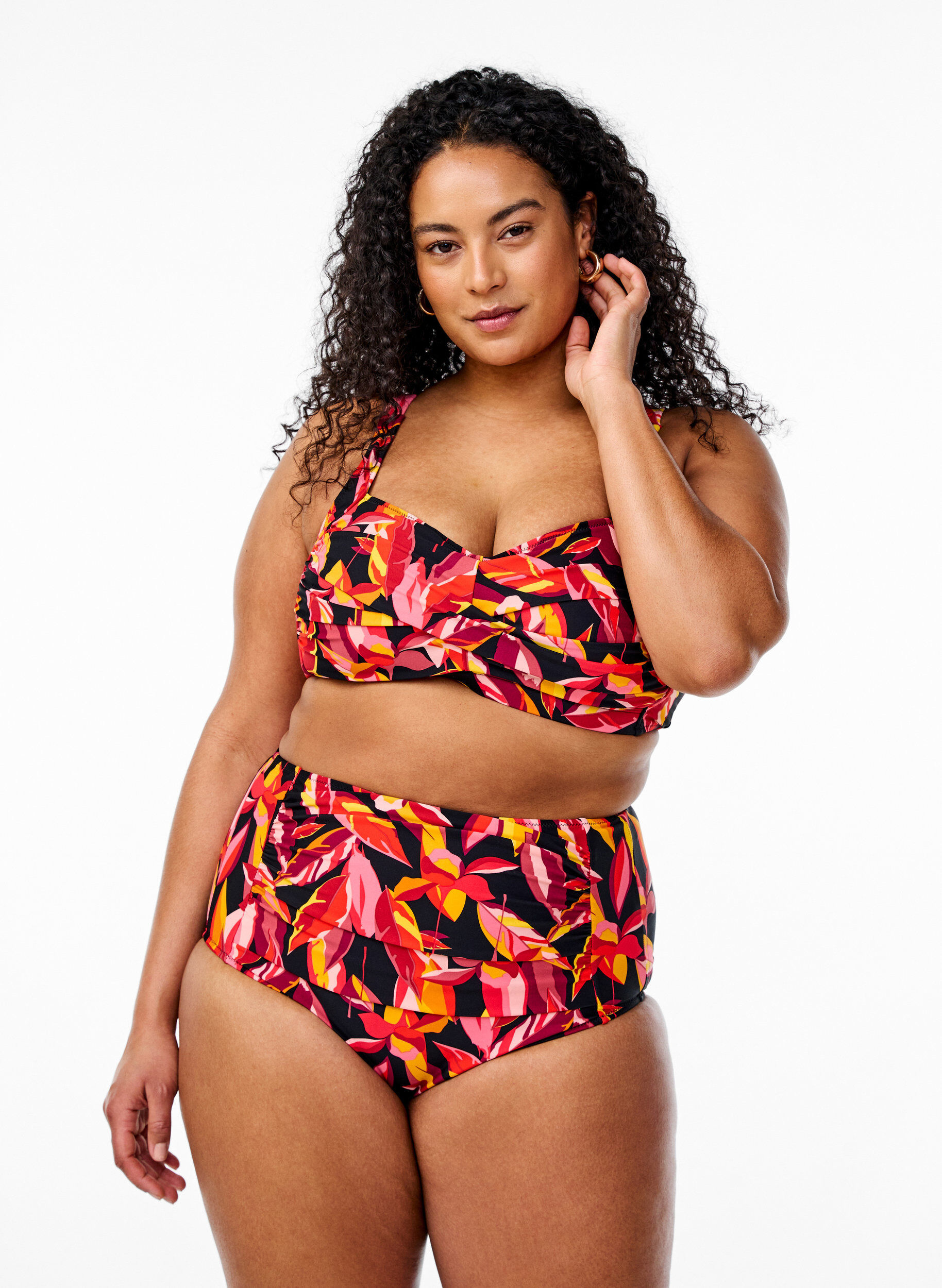 Zizzi Bikini-Slip mit Print und hoher Taille, Rot, Model image number 0