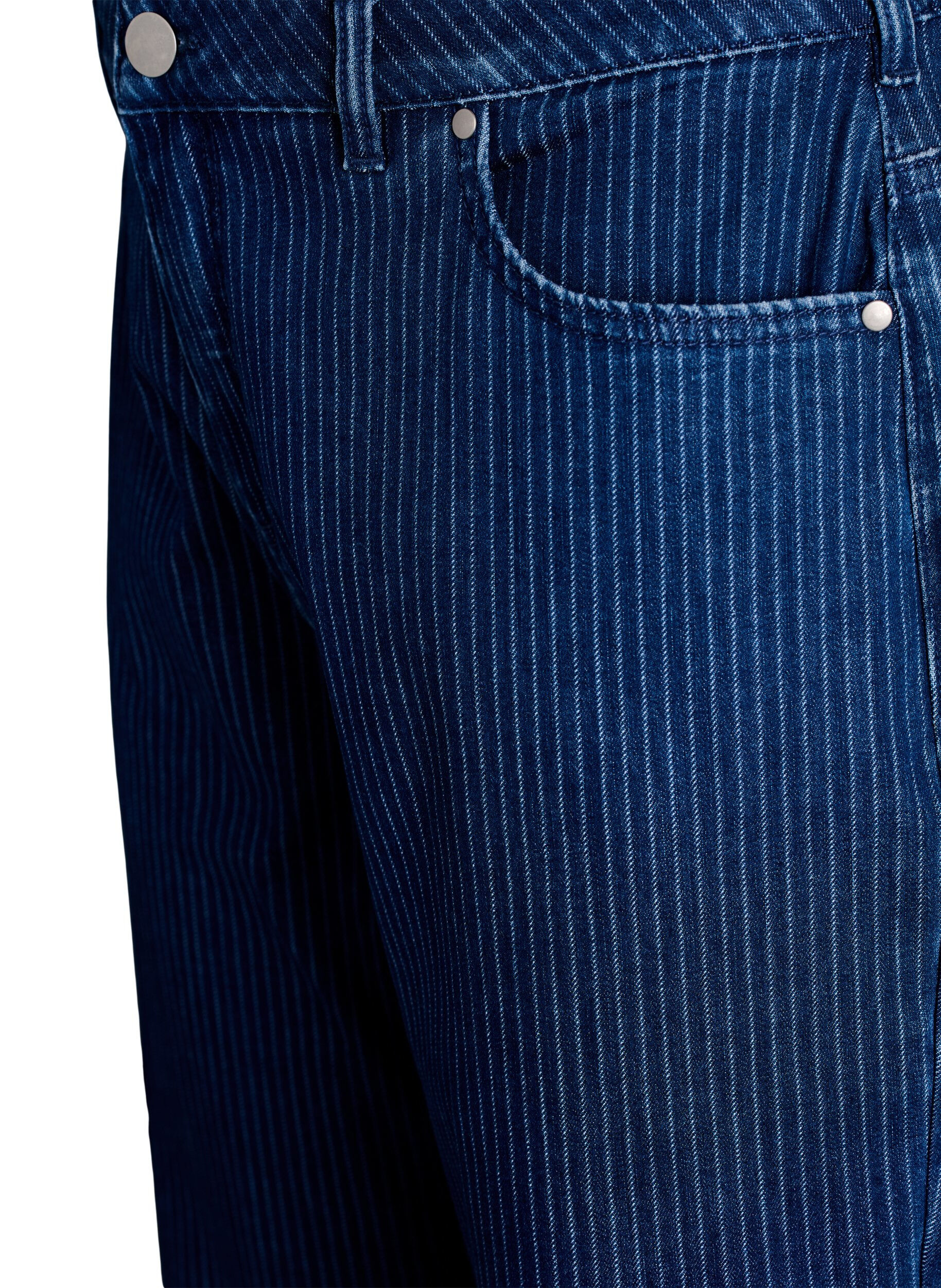 Zizzi Nadelstreifenjeans mit gerader Passform, Blau, Packshot image number 2