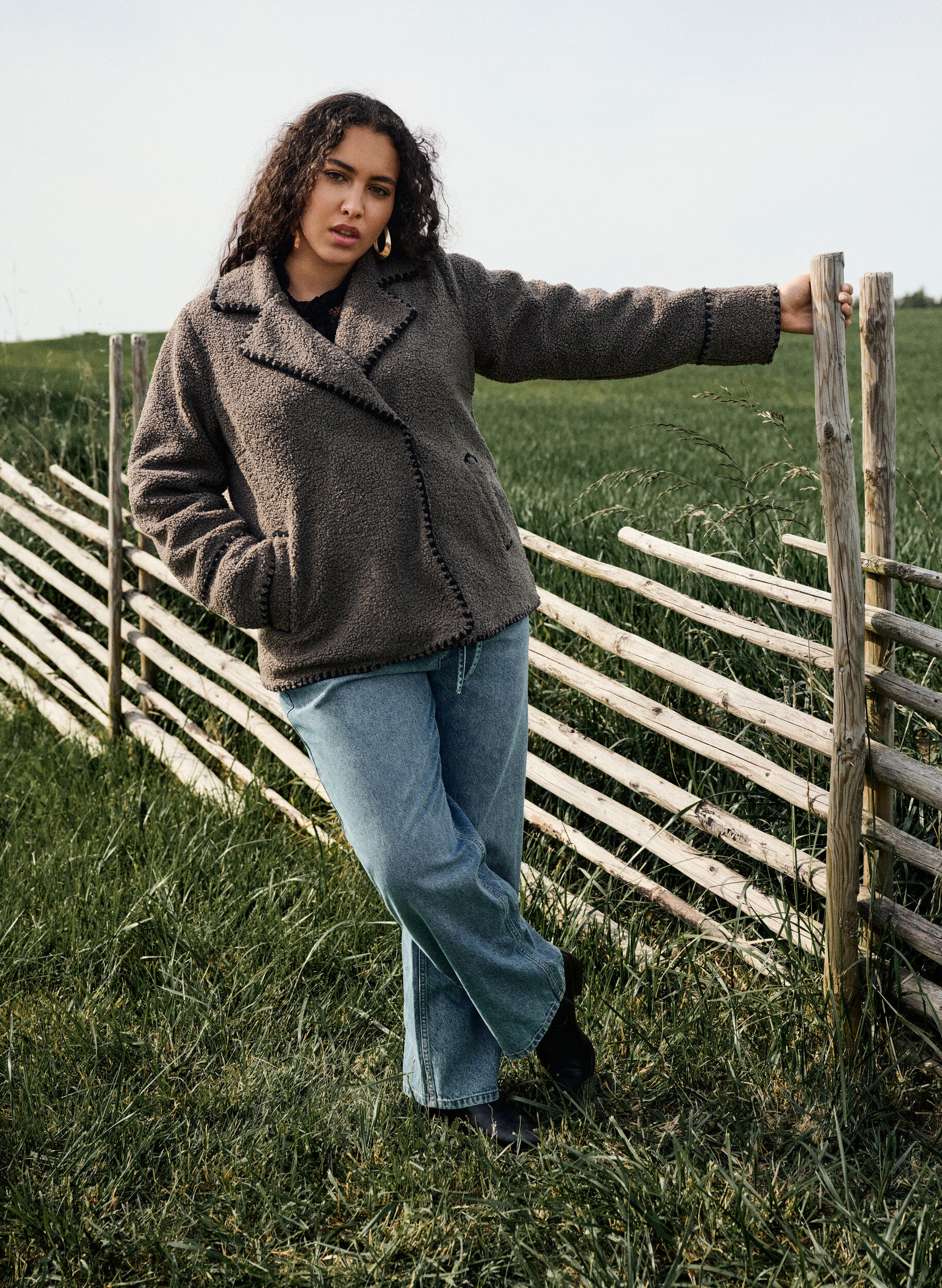 ZizziTeddyjacke mit Kontrastdetails, Braun, Image image number 0