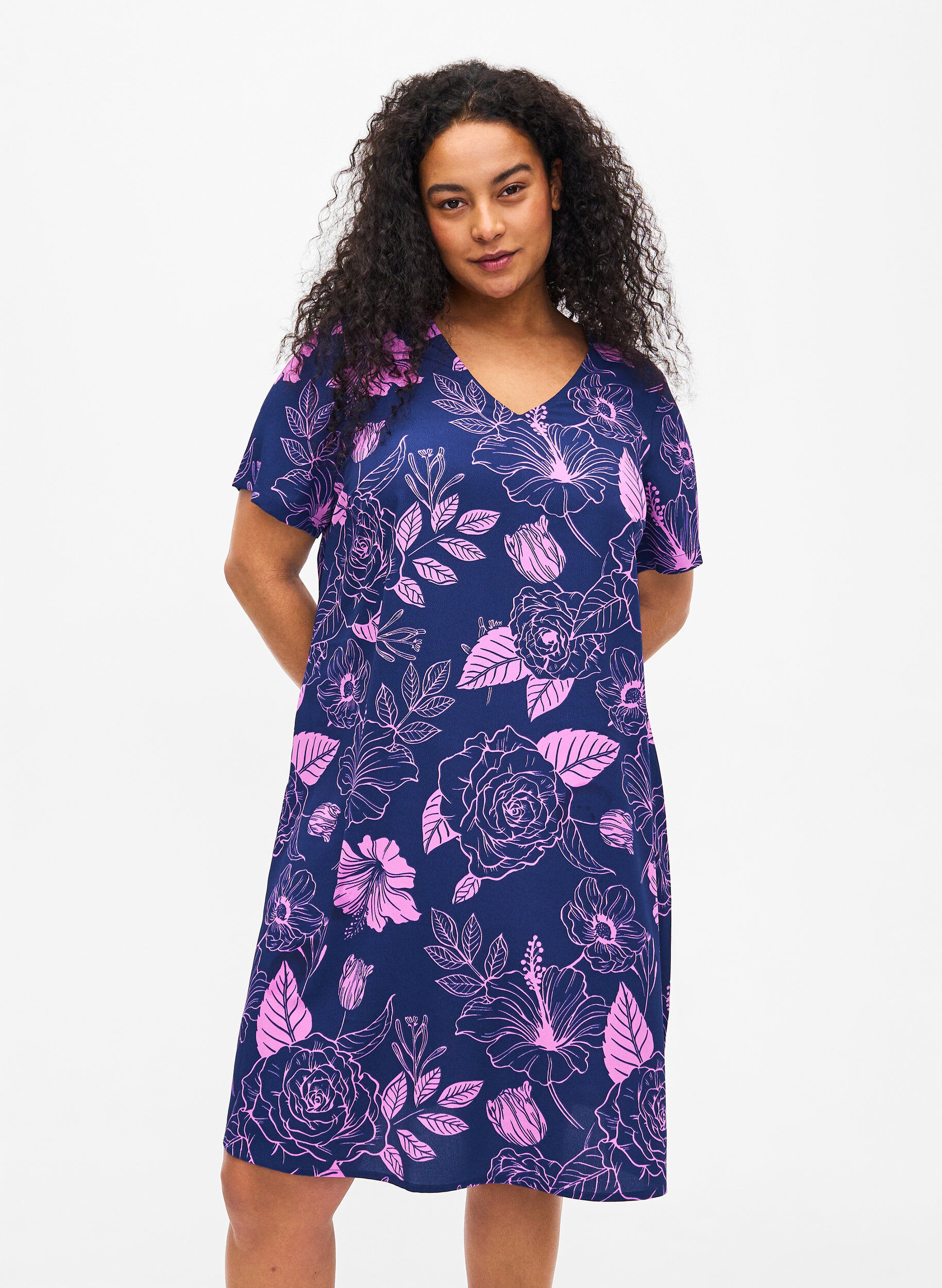 Zizzi FLASH &ndash; Kleid mit V-Ausschnitt und Blumendruck, Medieval Blue Flower, Model image number 0