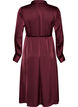 Hemdblusenkleid aus Satin mit einem Bindeg&uuml;rtel, Rot, Packshot image number 1