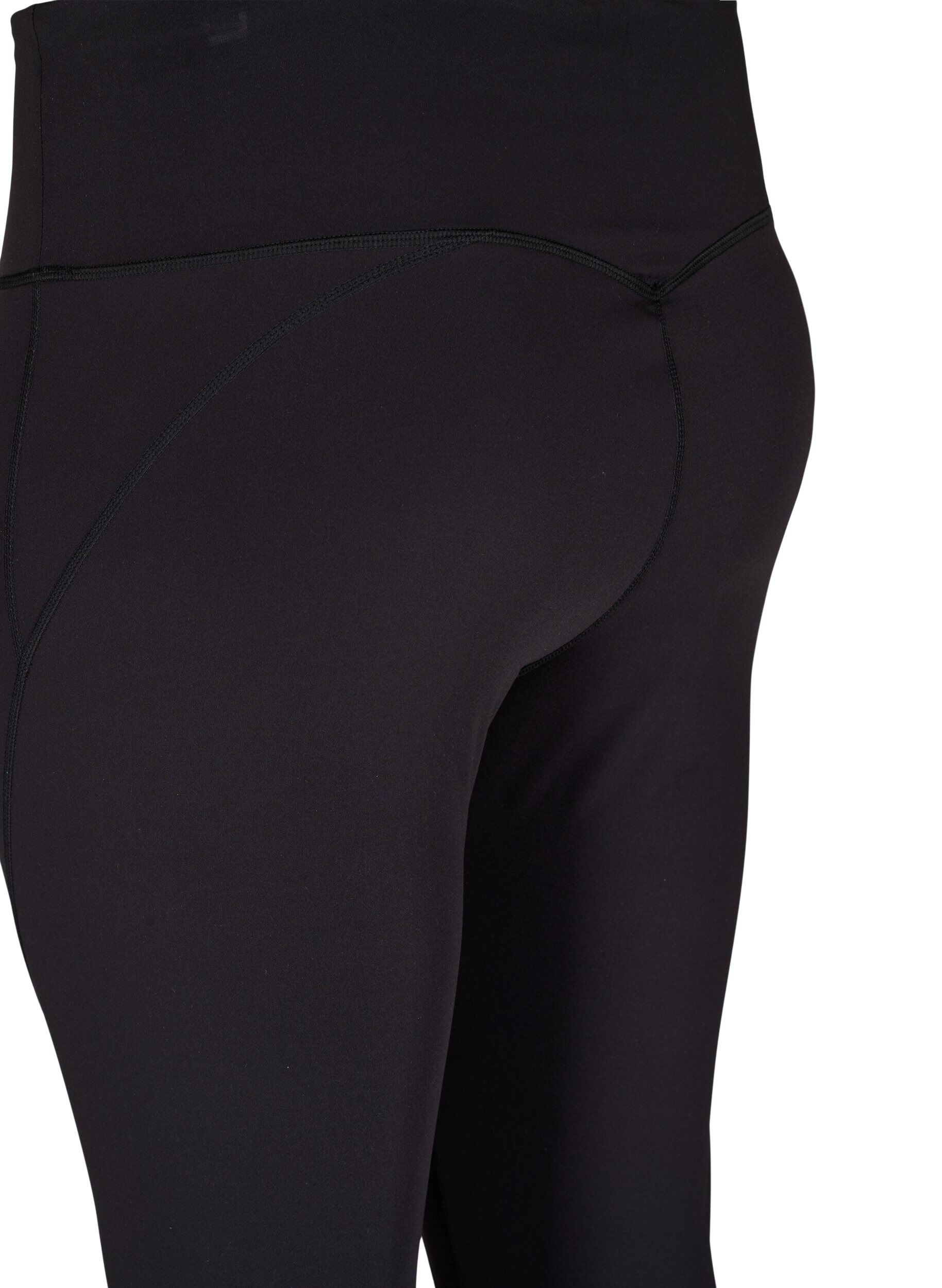 Zizzi CORE, V-SHAPE DEFINE TIGHTS - Gek&uuml;rzte Trainingstights mit V-f&ouml;rmiger Naht, Black, Packshot image number 3