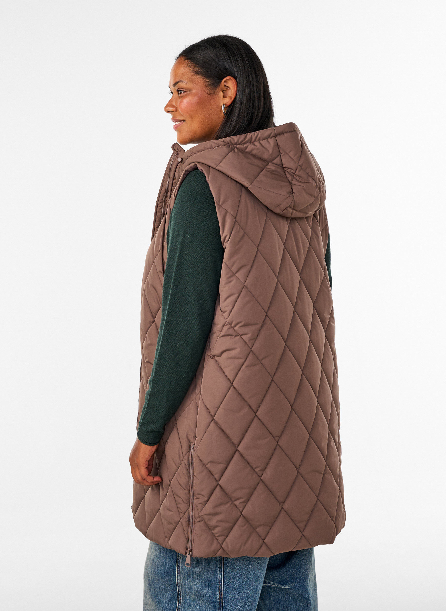 ZizziMittellange Steppweste mit Kapuze, Braun, Model image number 2