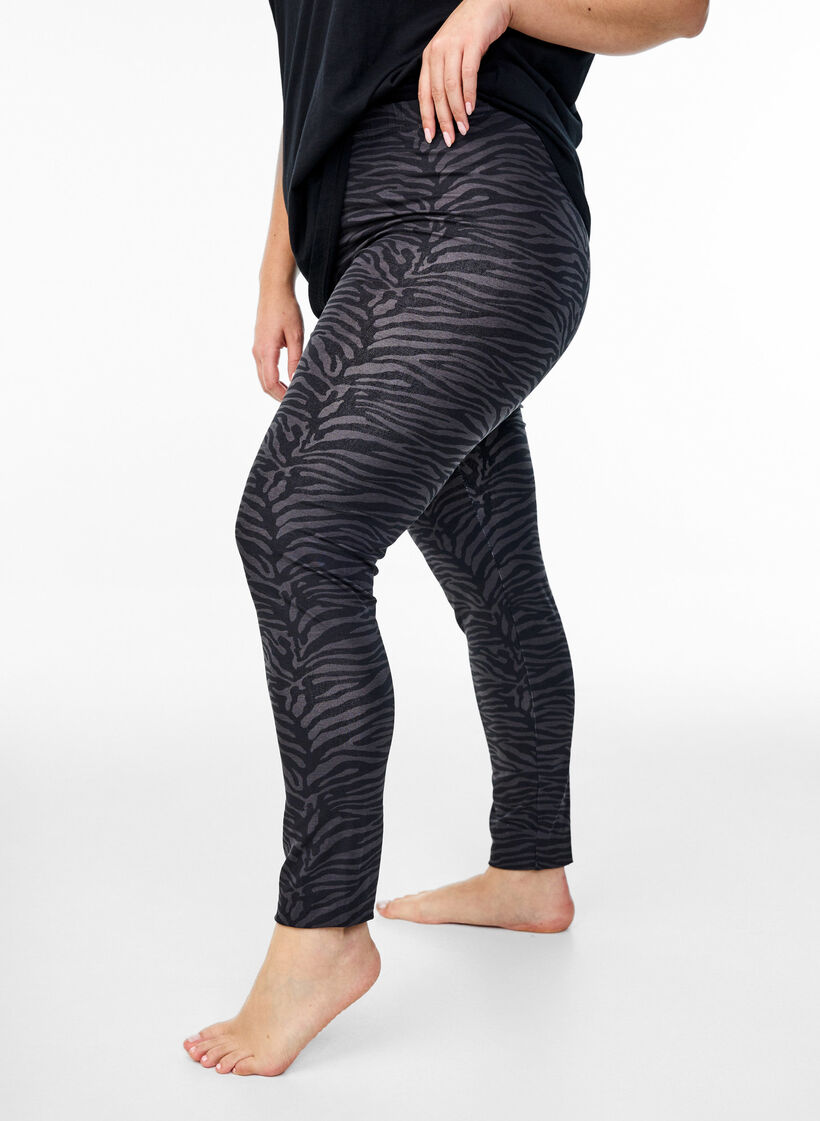 Viskose Leggings mit Druck, Schwarz, Model image number 0