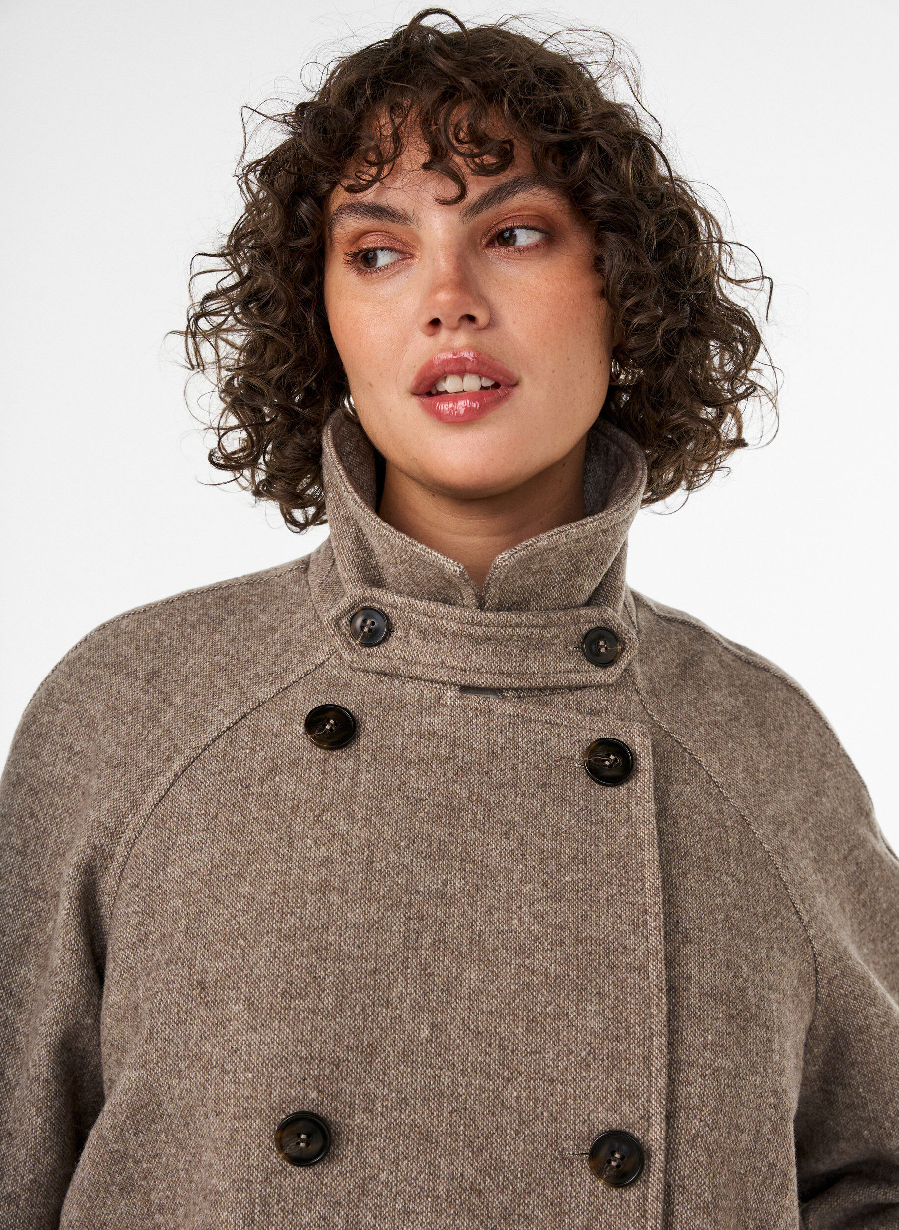ZizziLanger Wollmantel mit hohem Kragen und doppelreihigem Design, Braun, Model image number 3