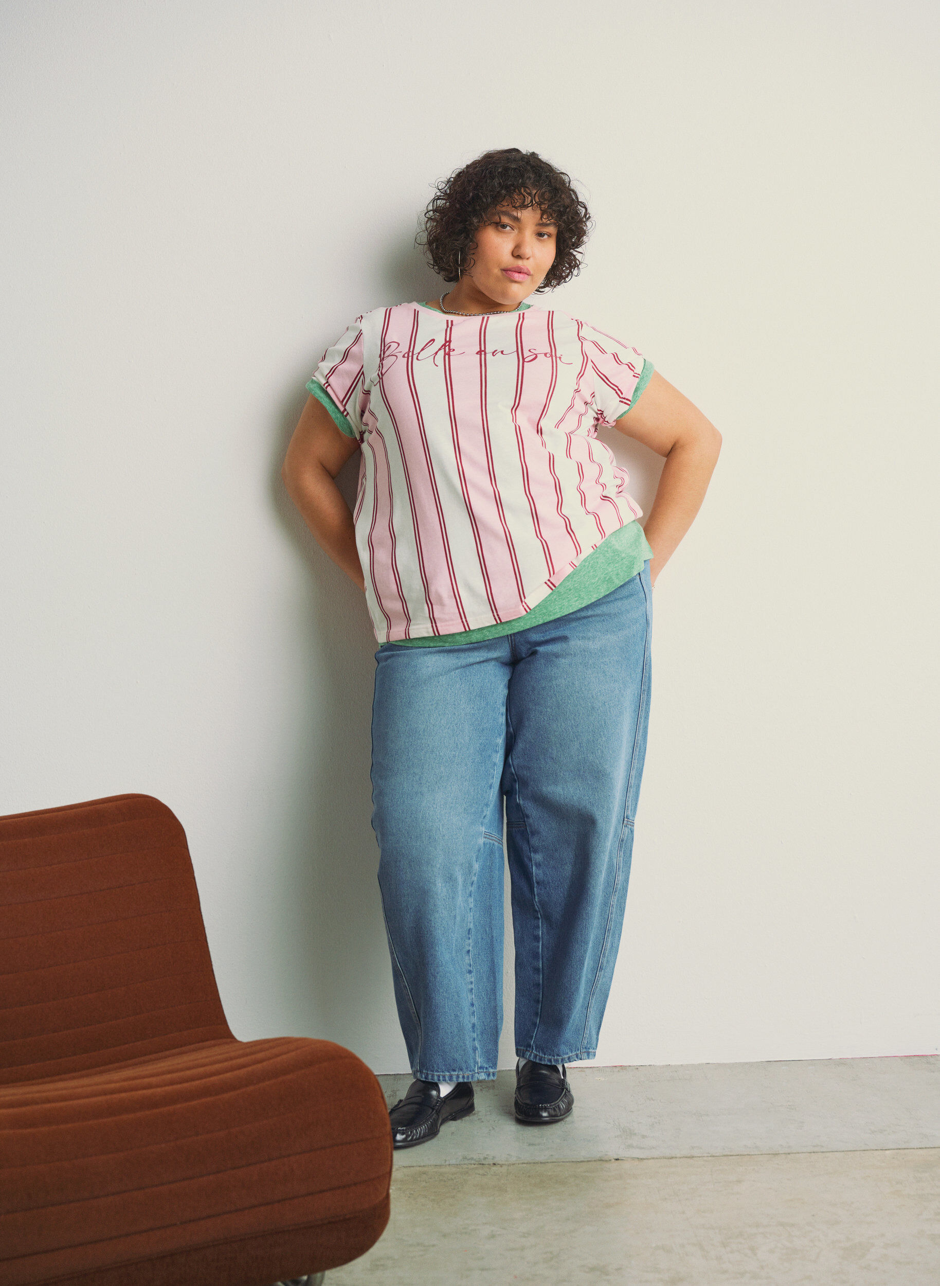 Zizzi T-Shirt mit Streifen und Textprint, Rot, Image image number 0