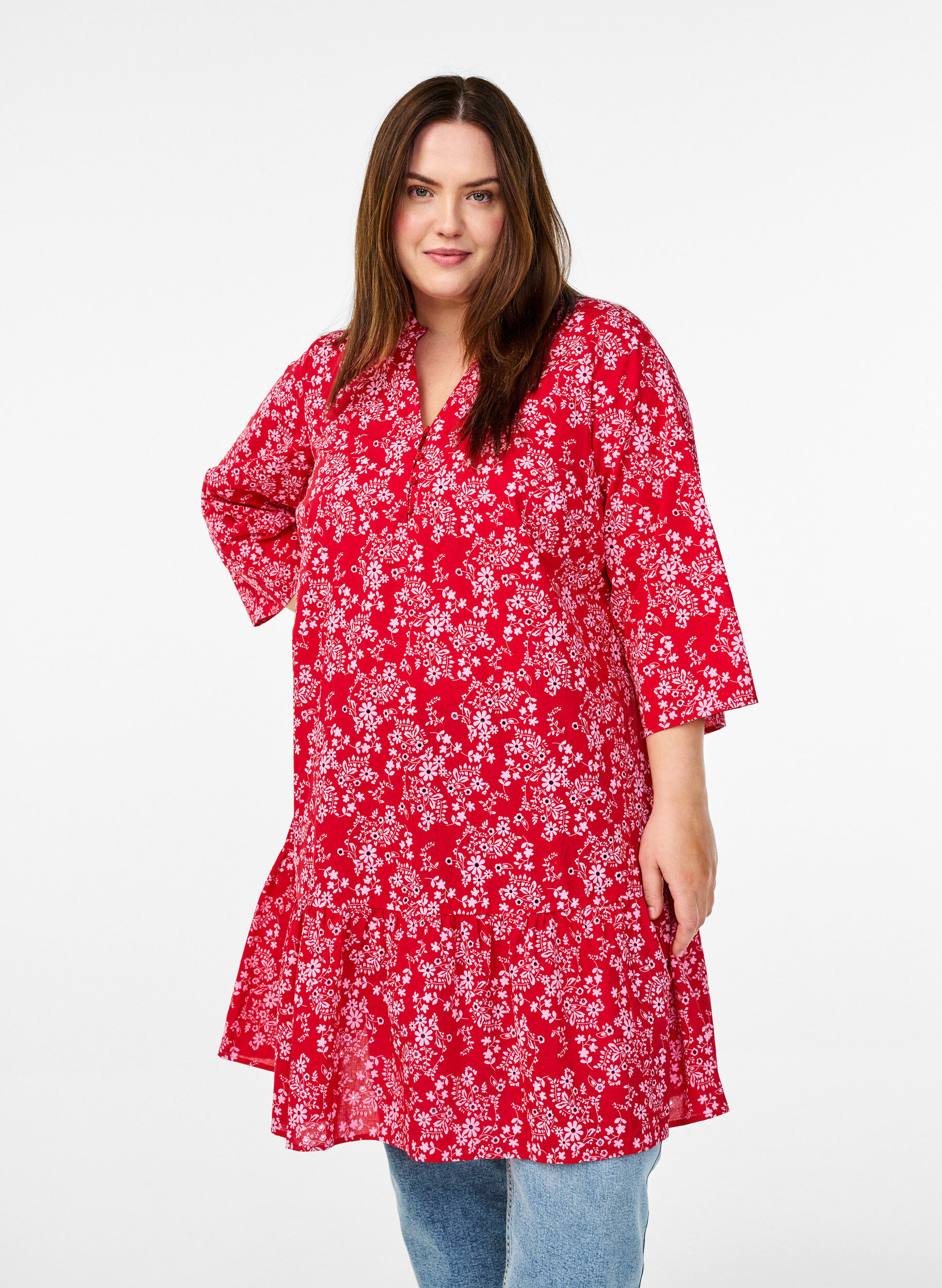 Zizzi Knielanges Kleid mit gebl&uuml;mtem Print und 3/4-&Auml;rmeln, Rot, Model image number 0