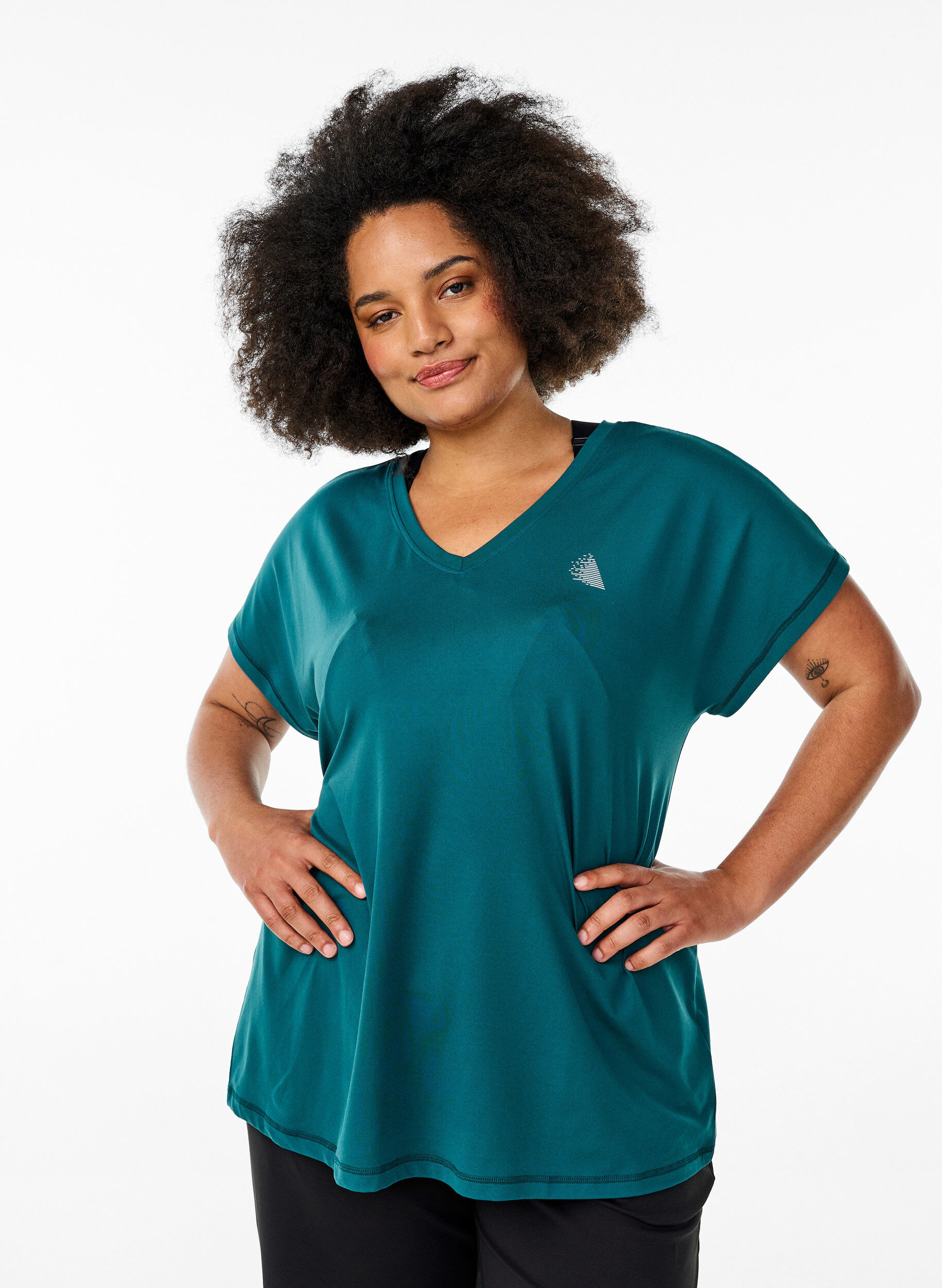 ZizziLockeres Trainings-T-Shirt mit V-Ausschnitt, Gr&uuml;n, Model image number 0