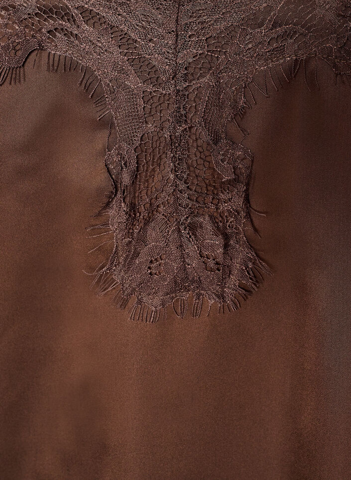 Kleid aus Satin mit Spitze und asymmetrischem Saum, Braun, Packshot image number 2