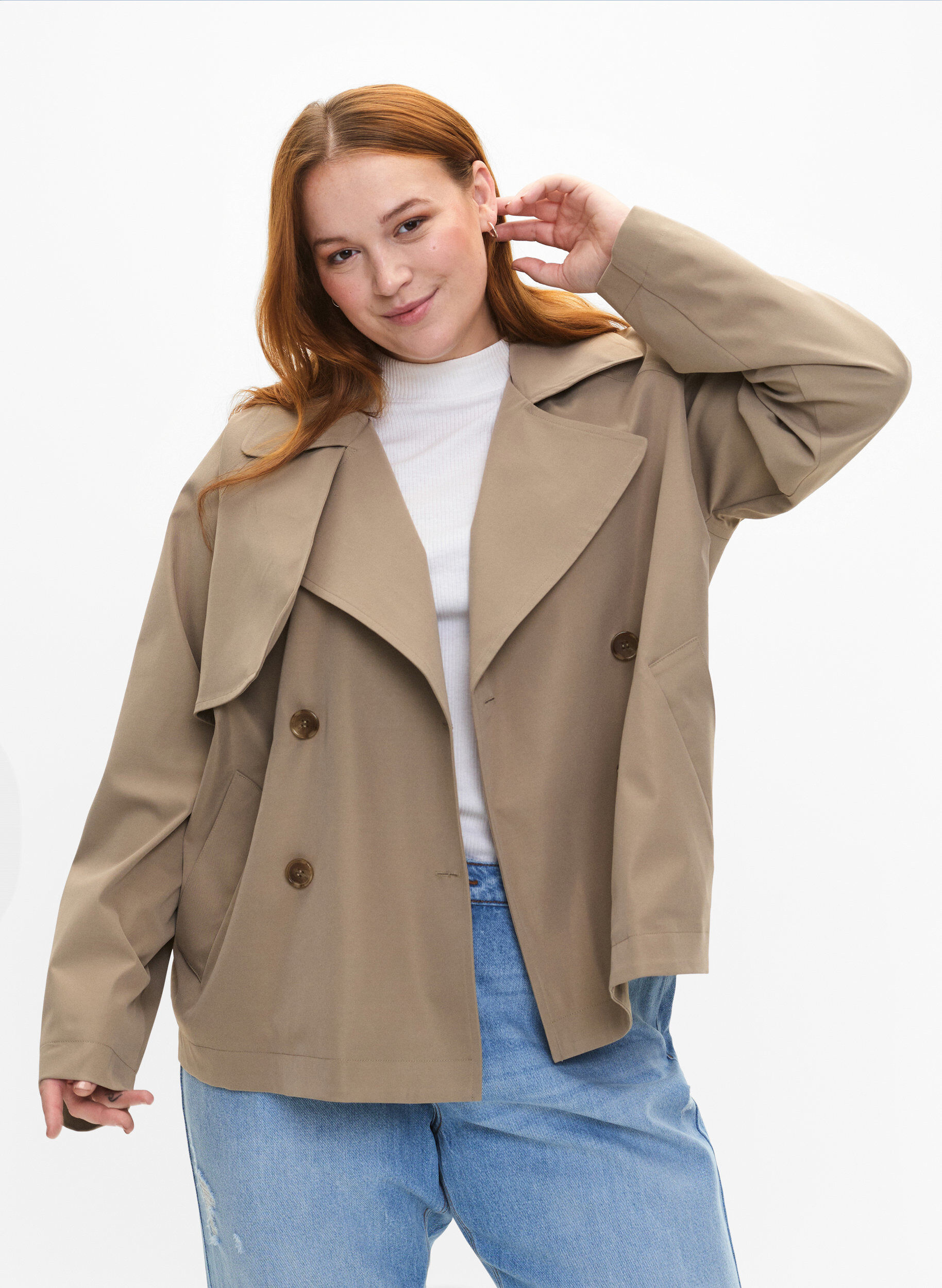 Kurzer Trenchcoat mit Druckknopfverschluss, Coriander, Model