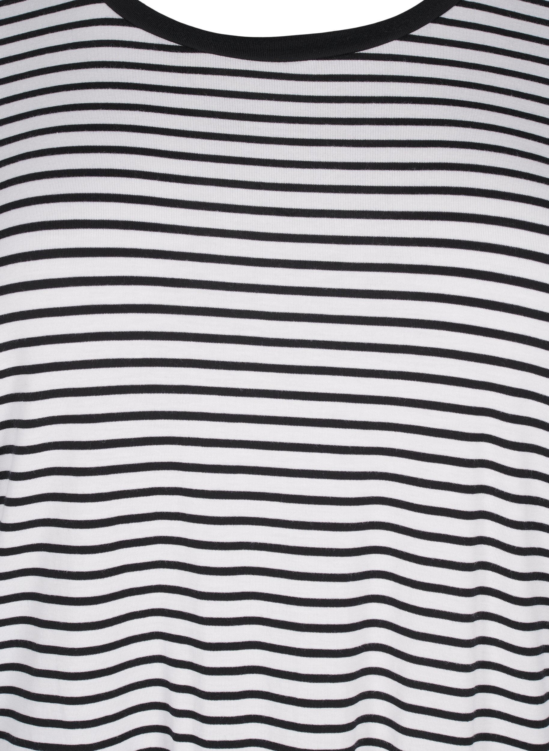 Zizzi Gestreiftes T-Shirt aus Lyocell mit Rundhalsausschnitt, Schwarz, Packshot image number 2