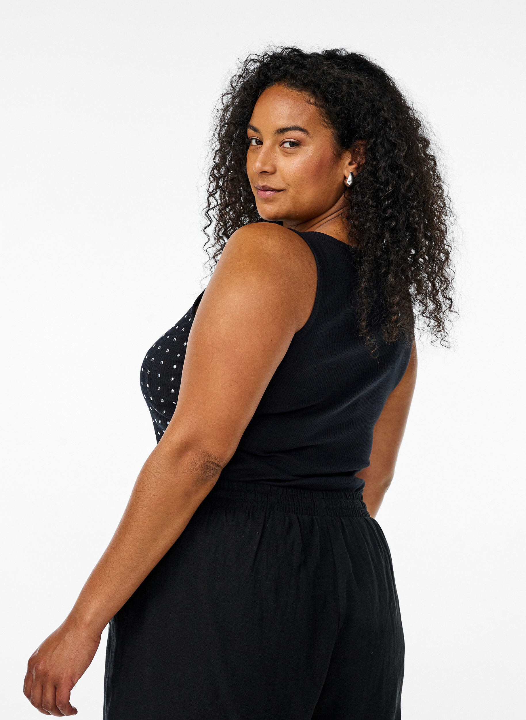 Zizzi Tanktop mit Nieten, Black, Model image number 1