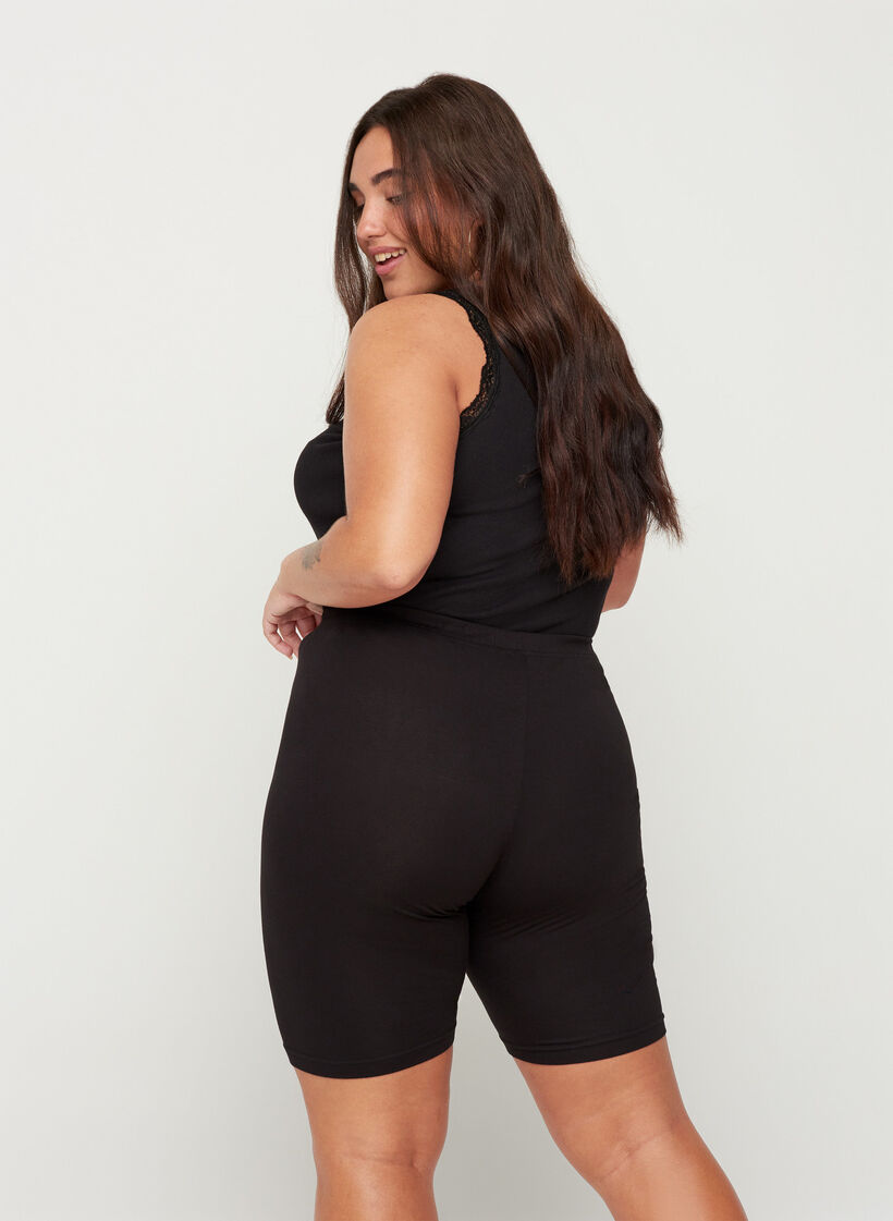 Einfarbige Basic Radlershorts, Schwarz, Model image number 2