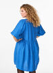 Kurzes Kleid mit Struktur und kurzen Ballonärmeln, Blau, Model image number 2