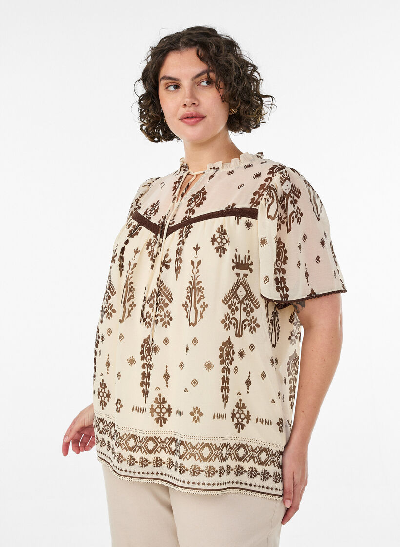 Bluse mit Muster und H&auml;kelborte, Beige, Model image number 0