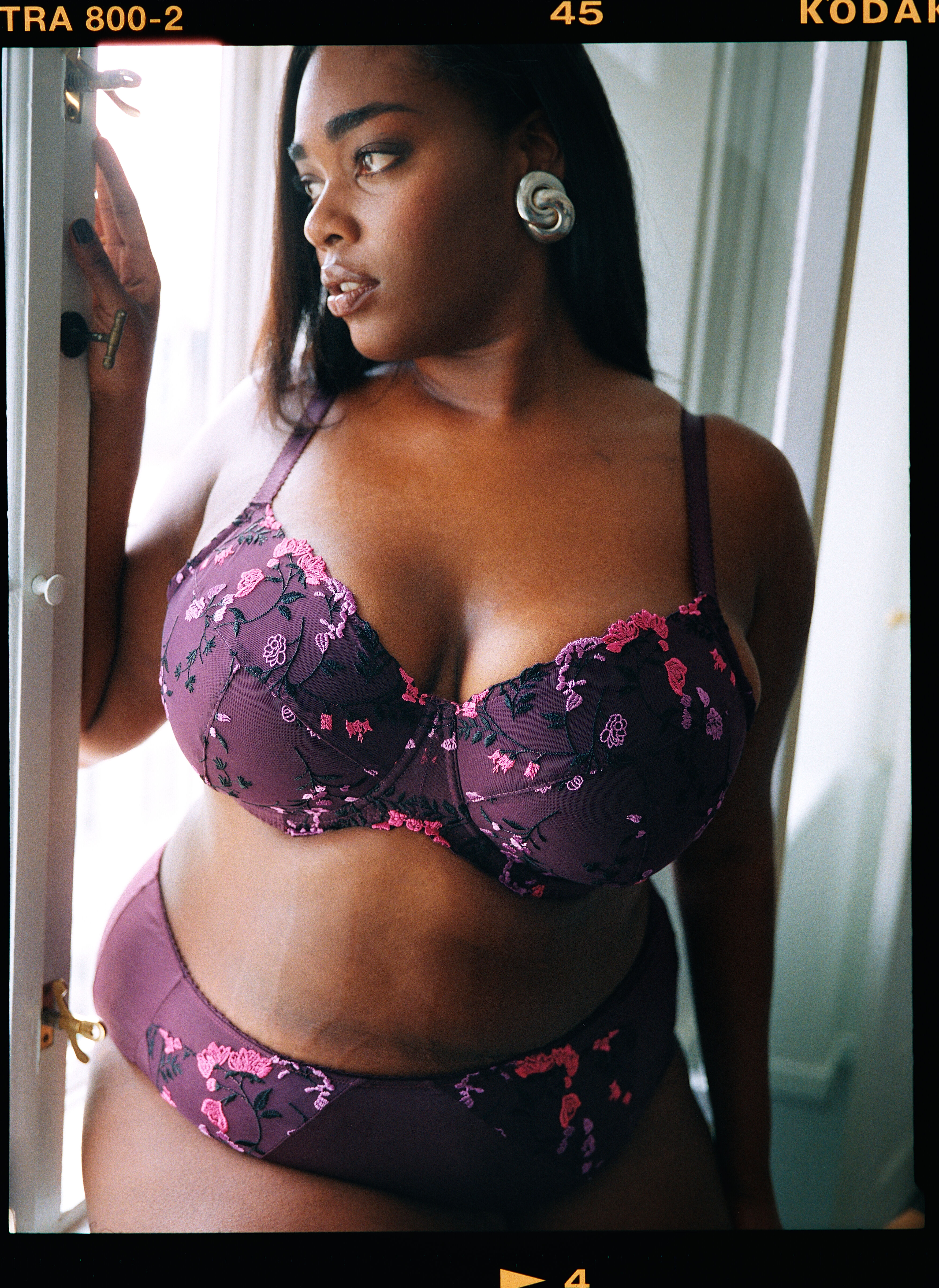 Zizzi Blumendetails , , Model