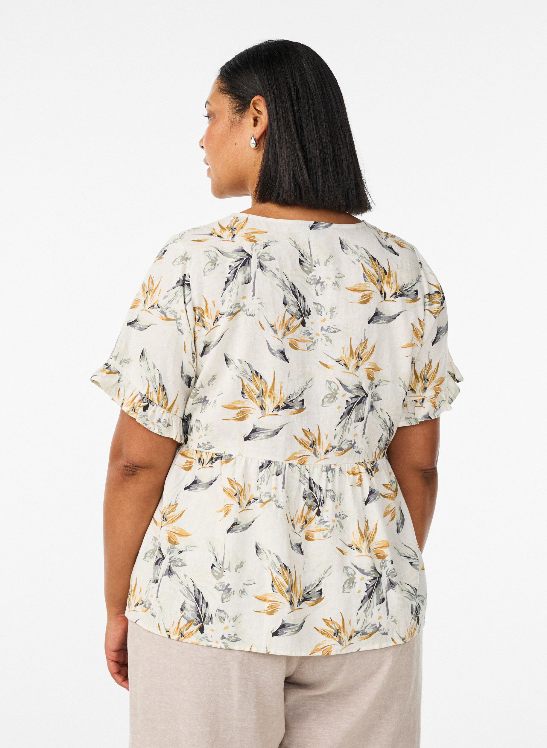 ZizziBluse aus Leinen und Viskose mit V-Ausschnitt und Knopfverschluss, Wei&szlig;, Model image number 2