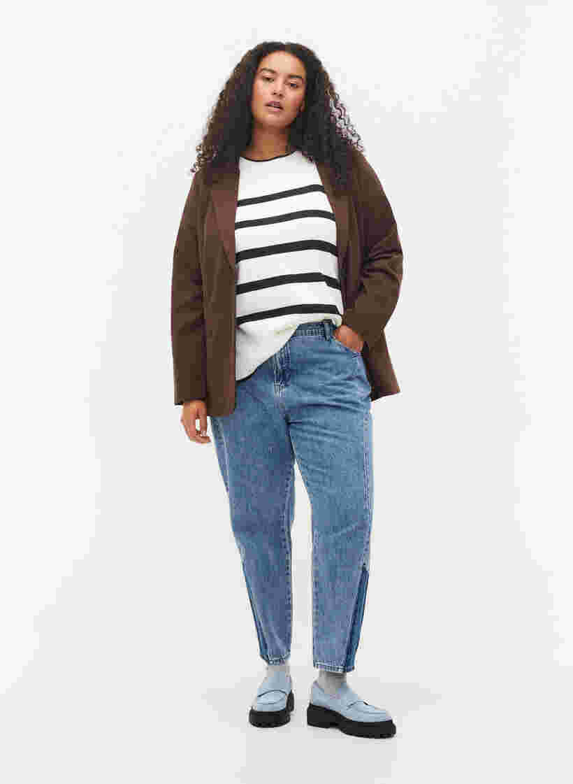 Gekürzte Mille Mom-Jeans mit Colour-Block, Blue denim, Model image number 0