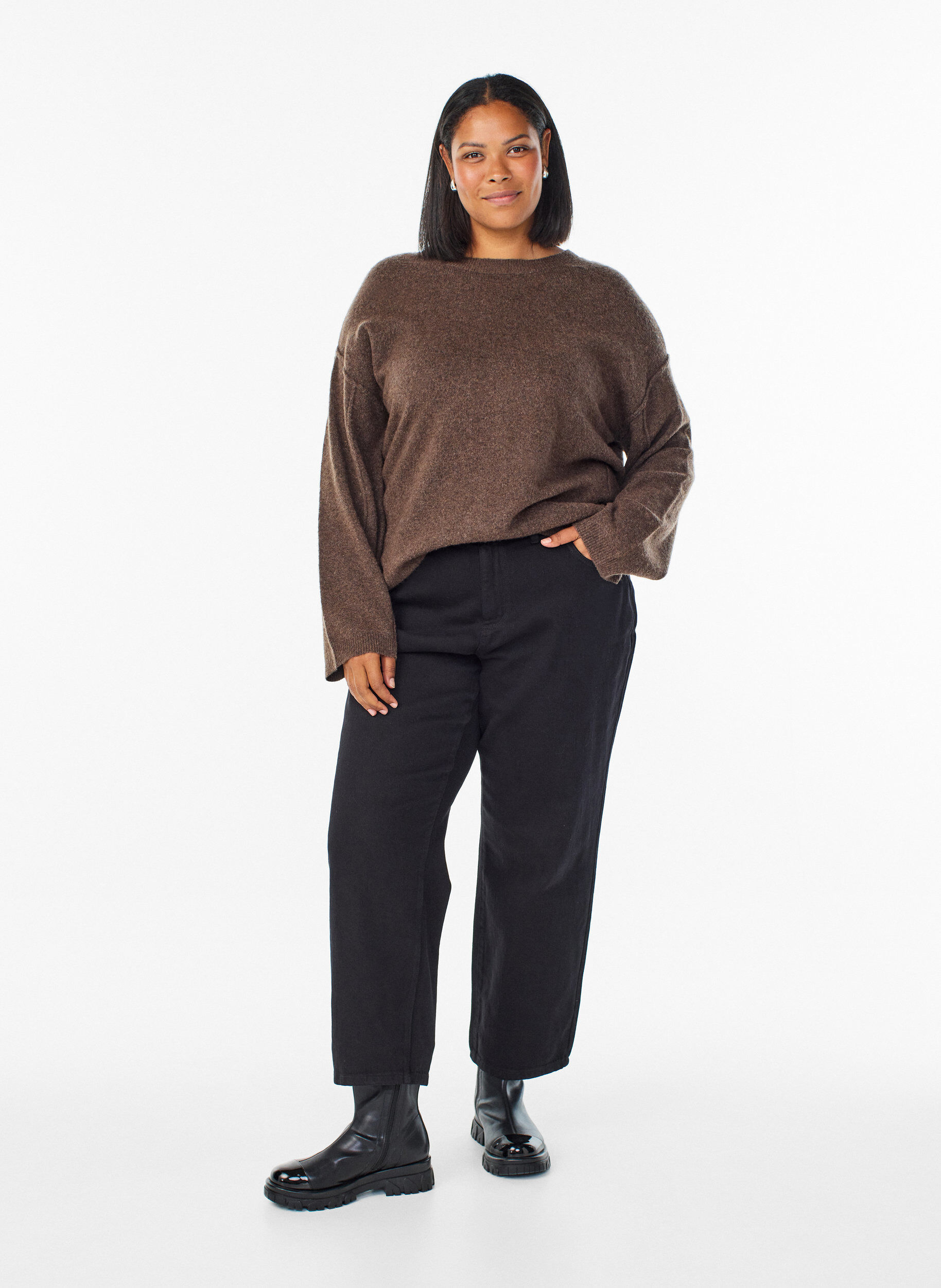 Zizzi Lockerer Strickpullover mit markanten N&auml;hten, Braun, Model image number 1