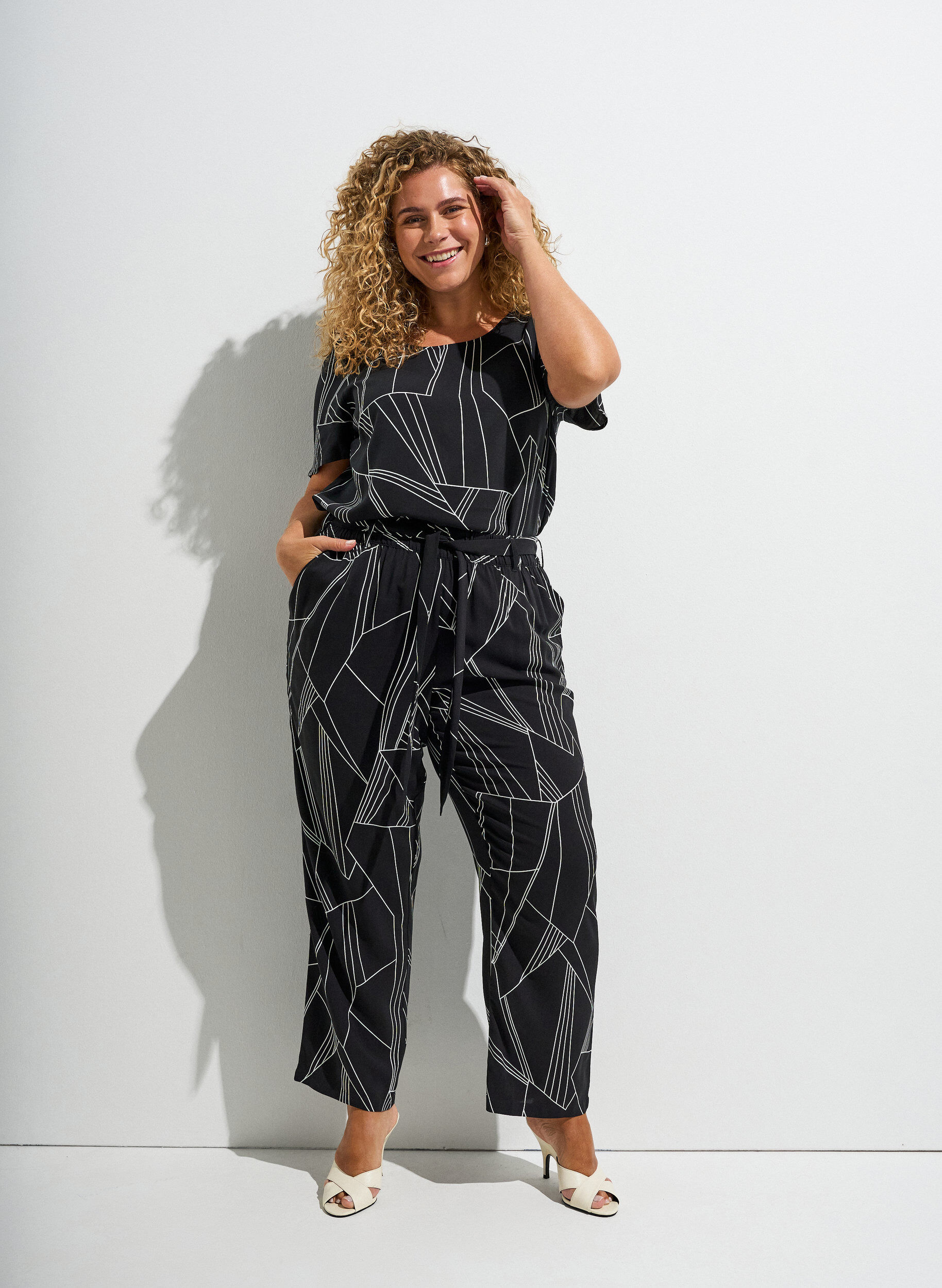 FLASH - Kurz&auml;rmelige Bluse aus Viskose mit Print