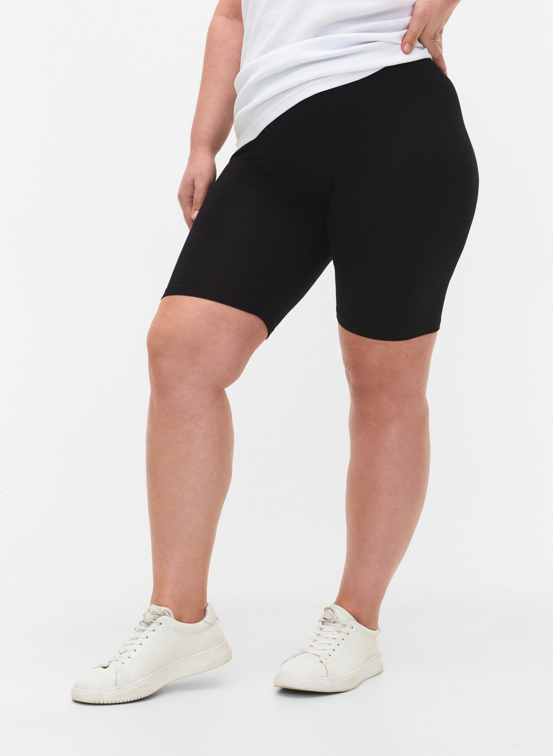Einfarbige Basic Radlershorts, Schwarz, Model
