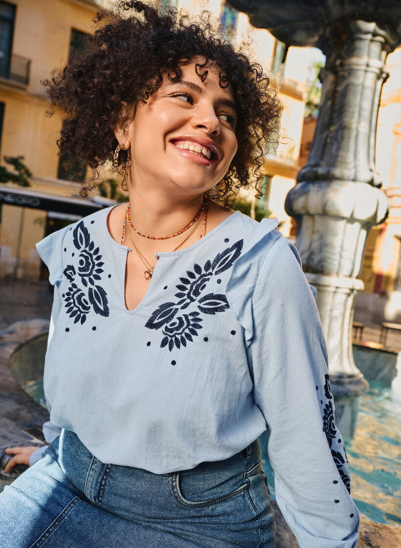 Baumwollbluse mit Stickerei und Rüschen, Blau, Image image number 0