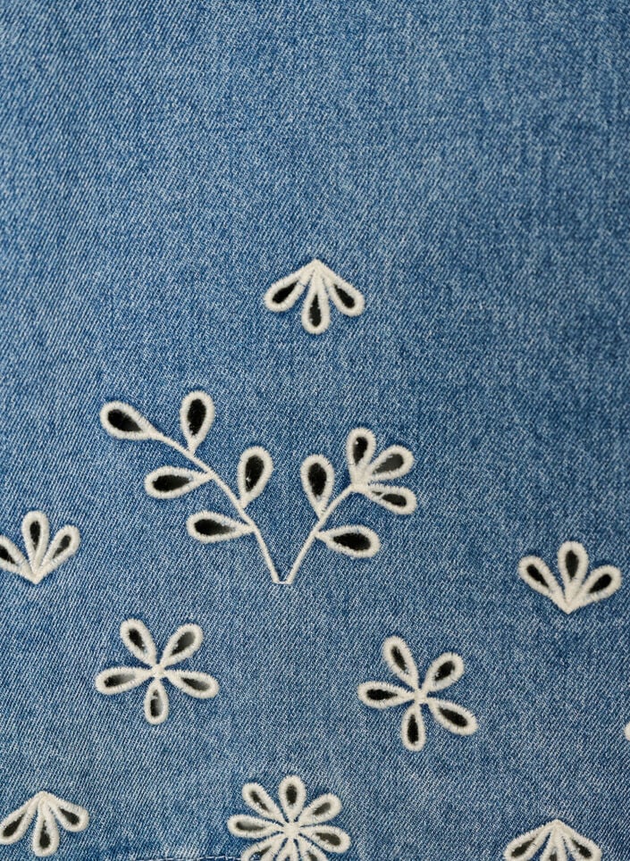 Kurz&auml;rmelige Jeansbluse mit Lochstickerei, Blau, Packshot image number 3
