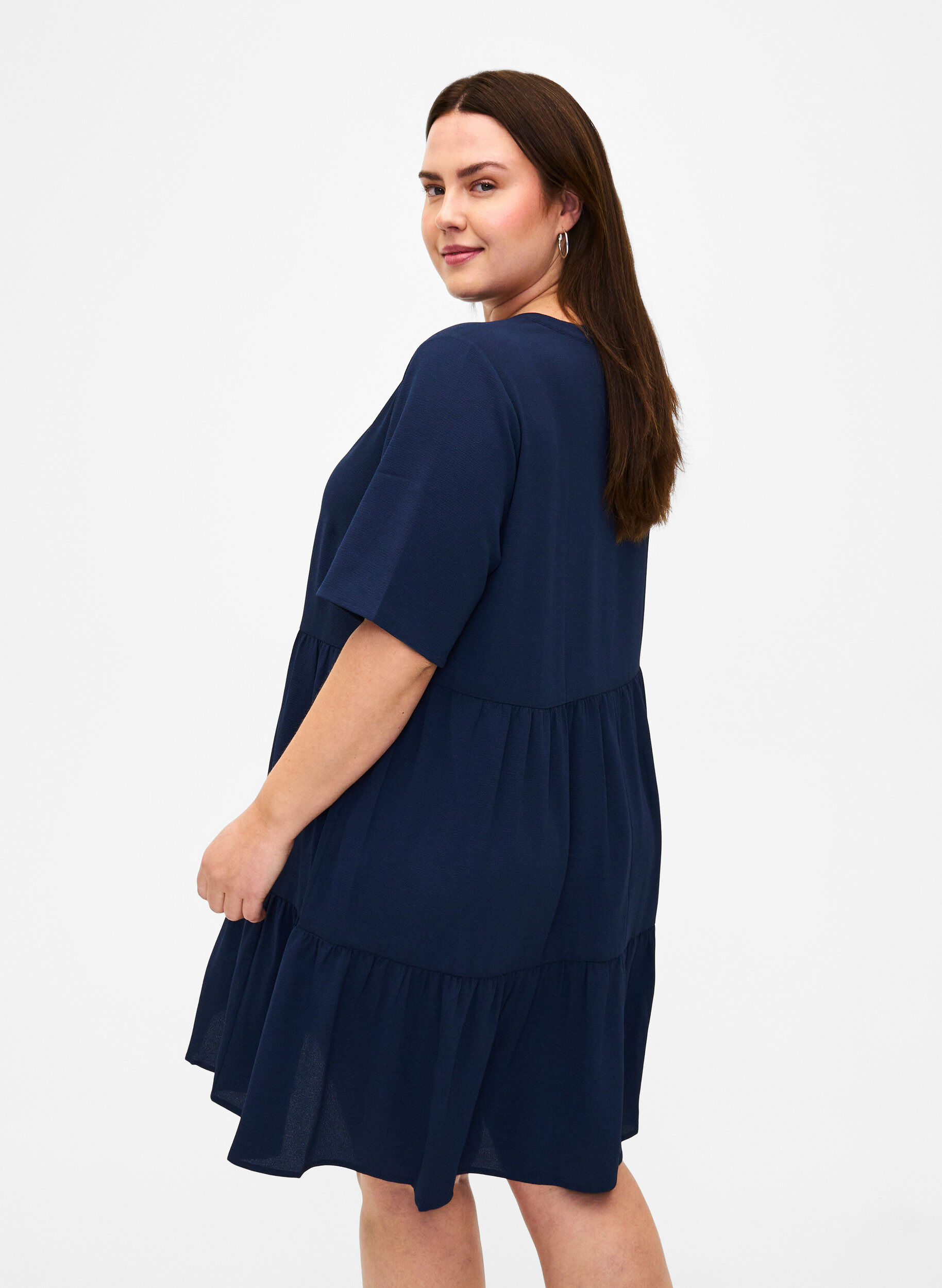 Zizzi Kurzarmkleid mit A-Linie und Teilungsn&auml;hten, Blau, Model image number 2