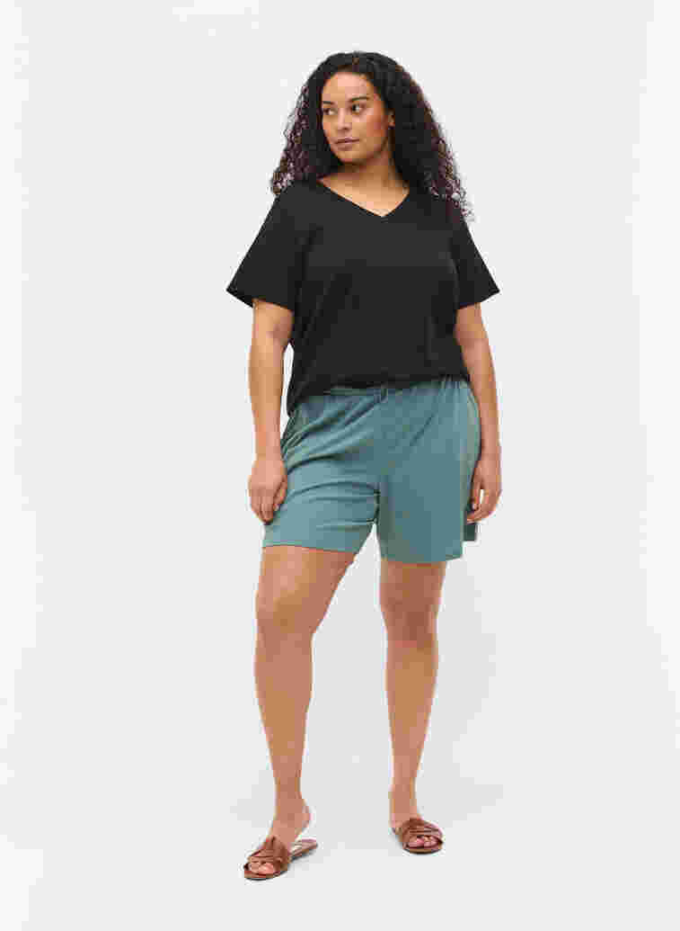 T-Shirt aus Baumwolle mit Rippstruktur, Black, Model image number 2