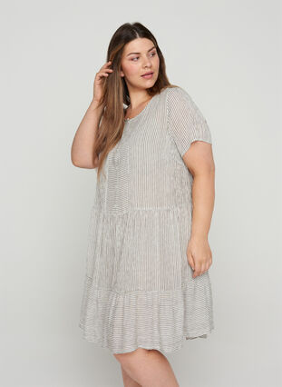 Kurzarm Kleid mit Streifen und Knöpfen, White Stripe, Model image number 0