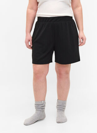 Lockere Shorts mit Struktur, Black, Model image number 2