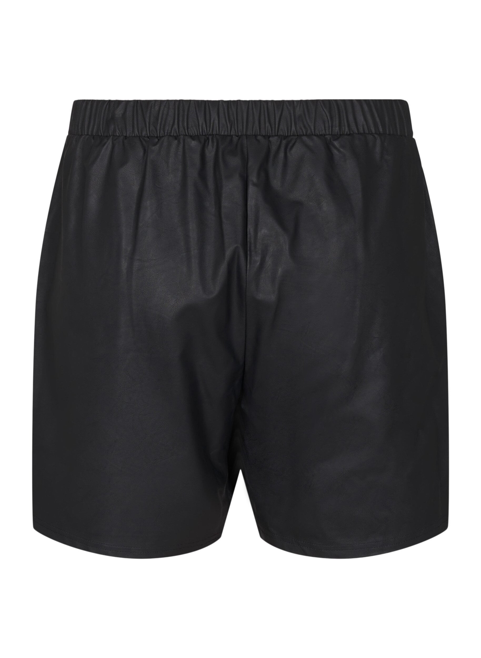 Zizzi Shorts aus Kunstleder in lockerer Passform, Black, Packshot image number 1