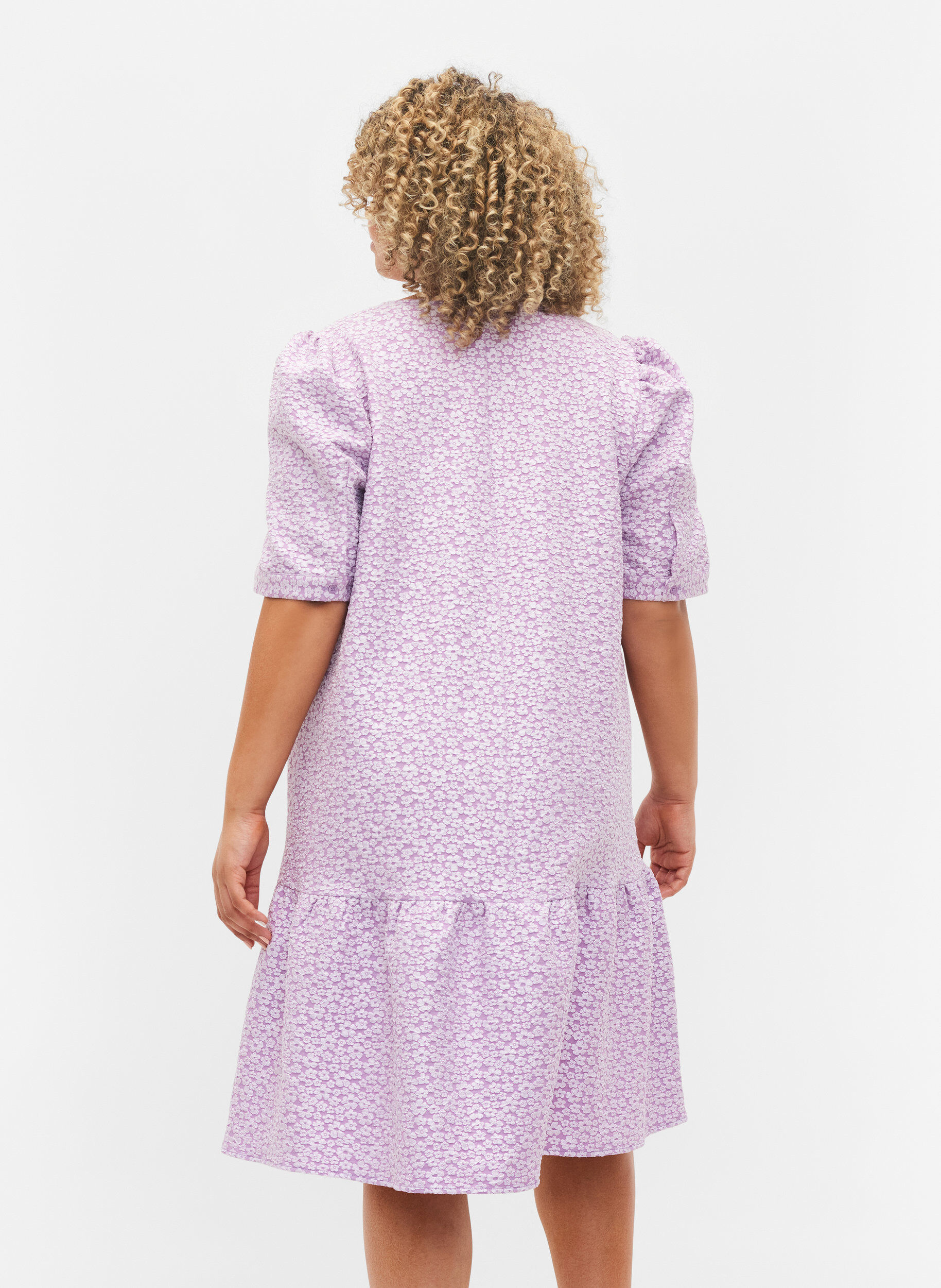 Zizzi Kurz&auml;rmeliges Kleid mit V-Ausschnitt und floraler Textur, Regal Orchid , Model image number 1