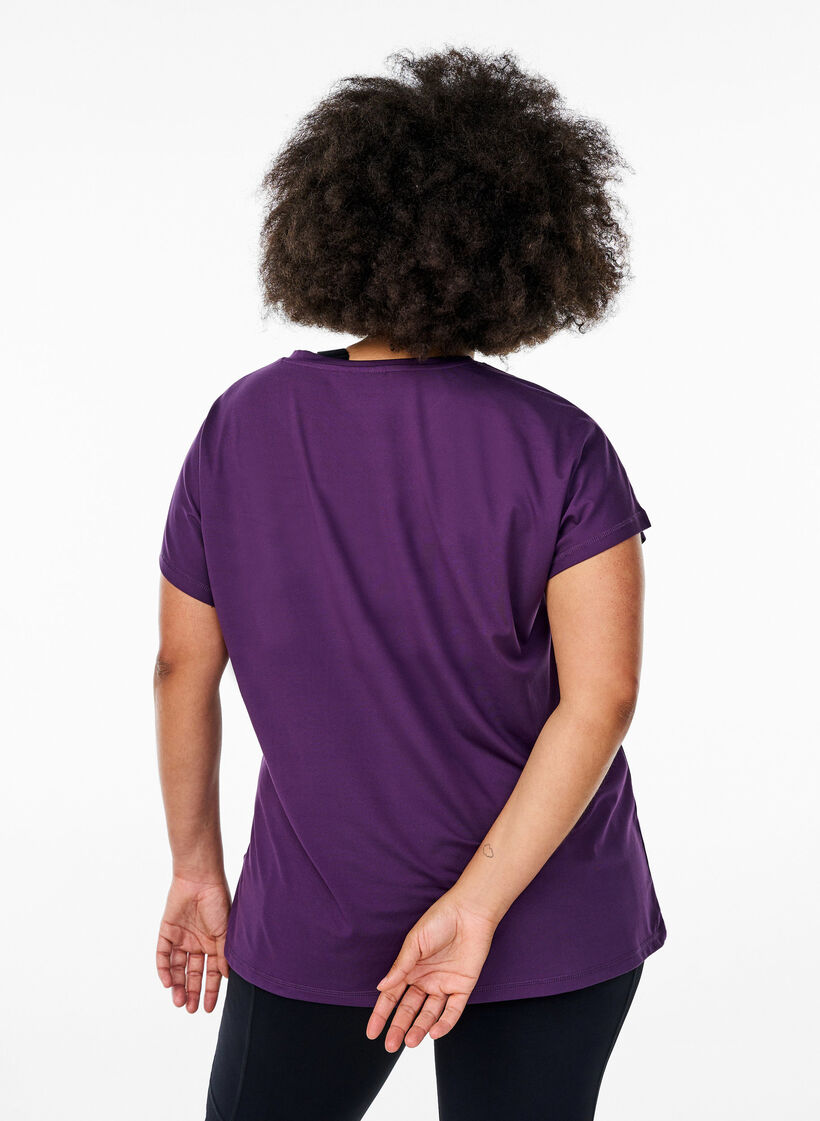 Einfarbiges Trainings-T-Shirt, Lila, Model image number 2