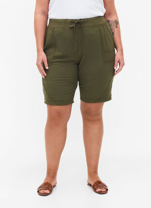 Lockere Shorts aus Baumwolle mit Taschen, Ivy Green, Model image number 3
