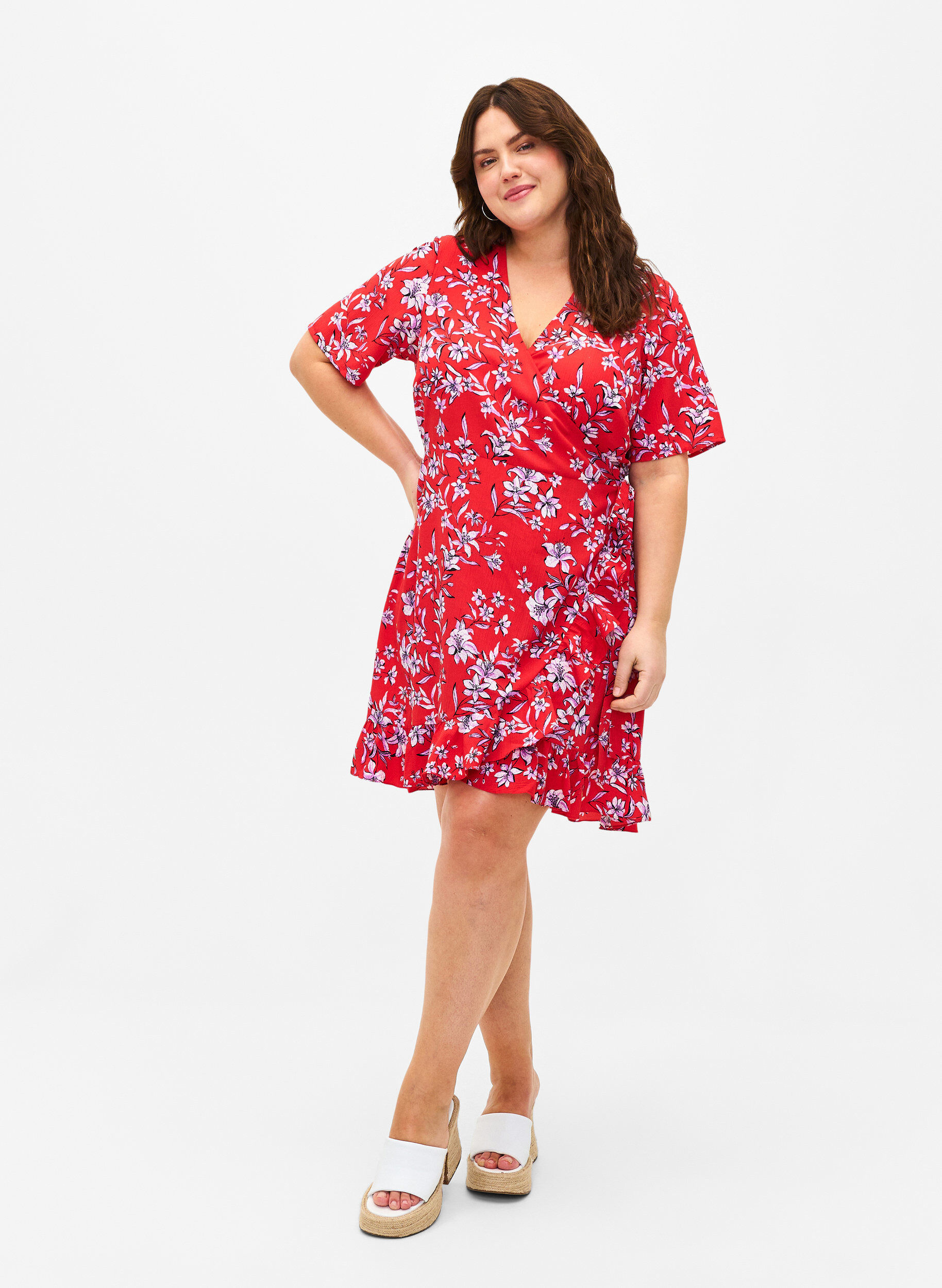 Zizzi FLASH &ndash; Wickelkleid mit kurzen &Auml;rmeln, Poinsettia Flower, Model image number 2