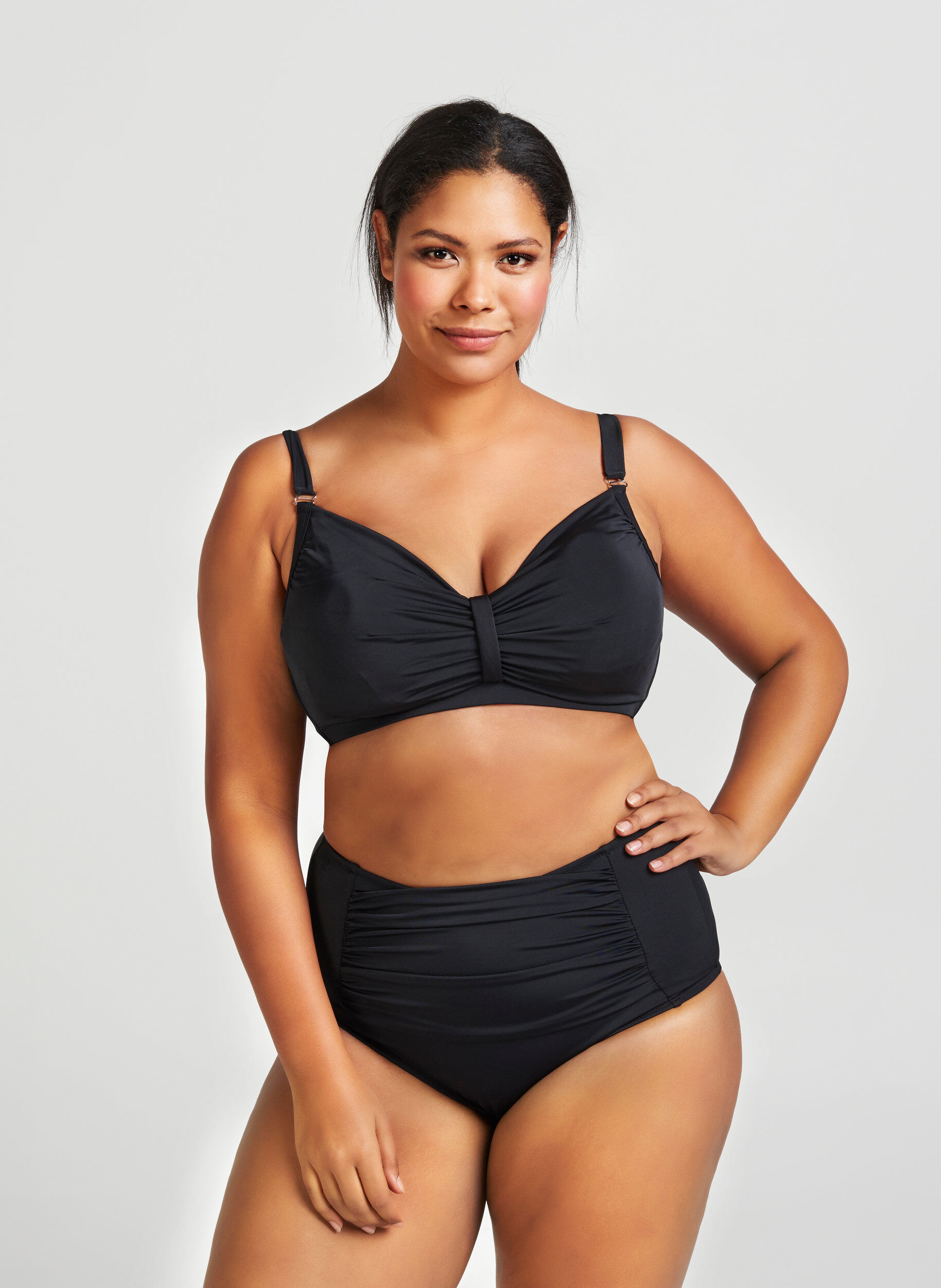 Zizzi Bikinihose, Schwarz, Model image number 2