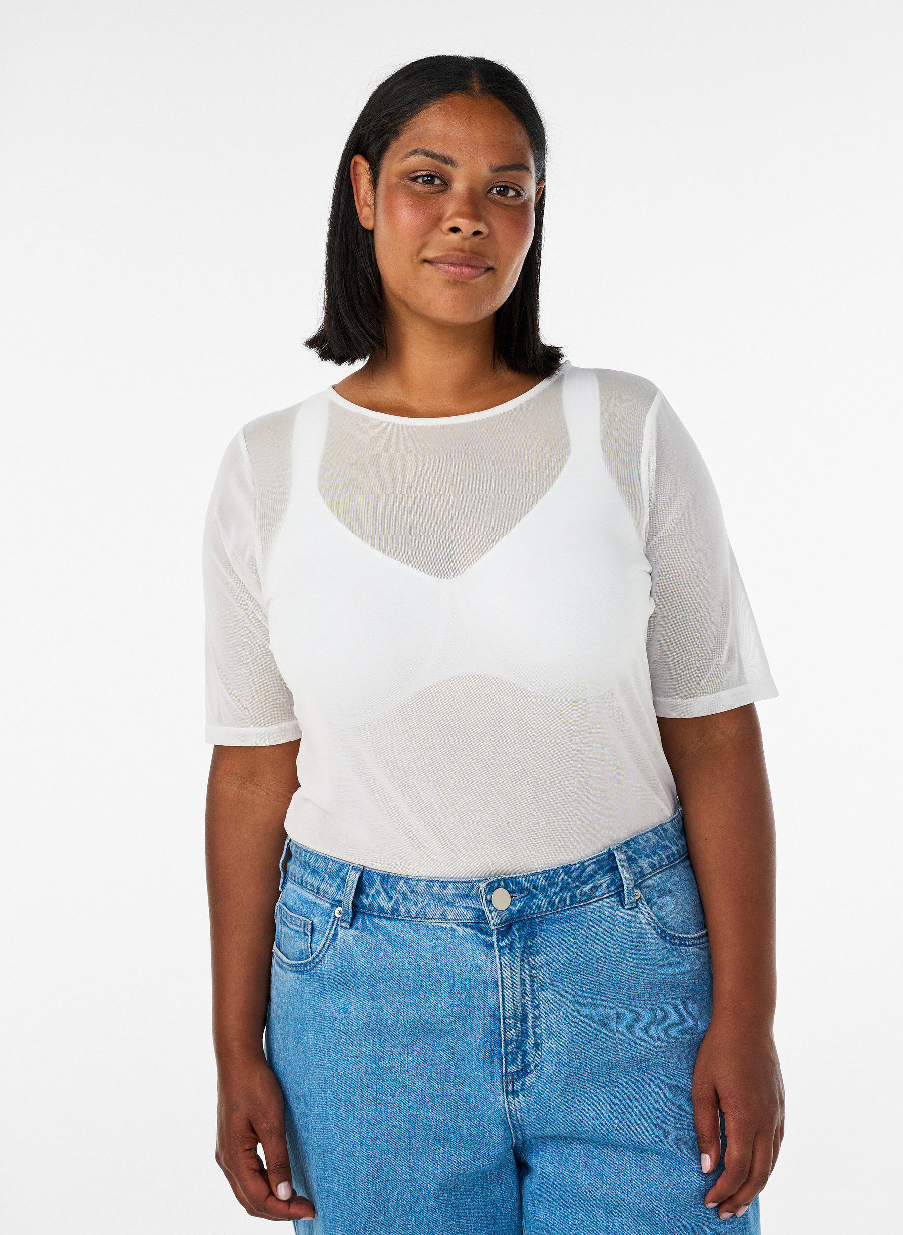 Top aus Mesh mit kurzen &Auml;rmeln und Rundhalsausschnitt, Vanille, Model