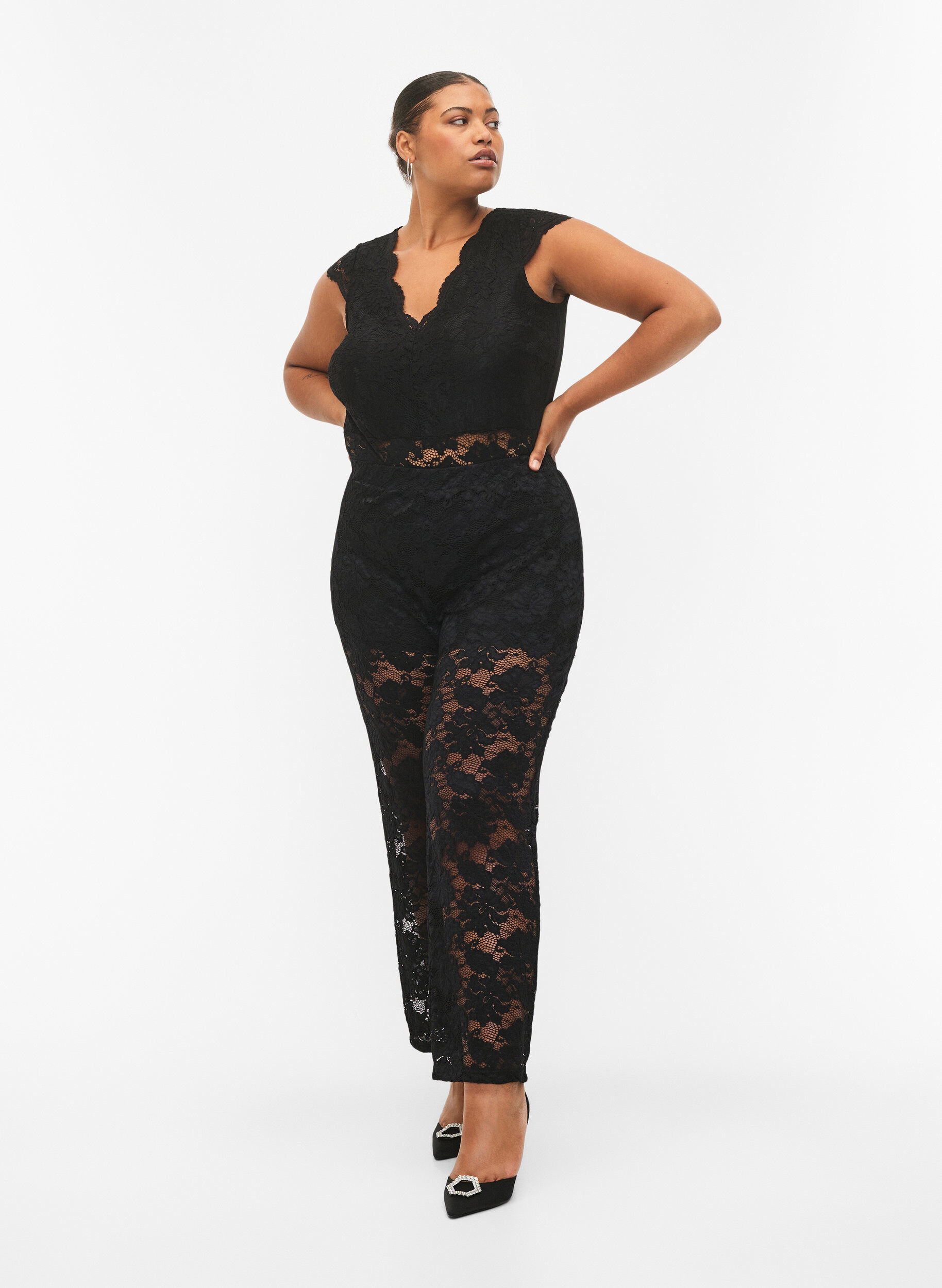 Zizzi Bodystocking mit Spitze und V-Ausschnitt, Black, Model image number 2