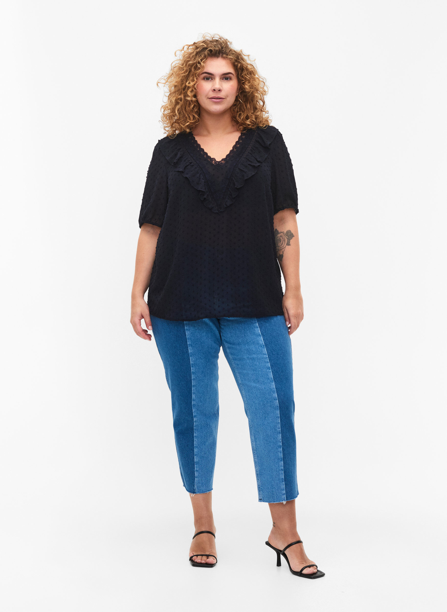 Zizzi Bluse mit kurzen &Auml;rmeln und gepunkteter Struktur, Night Sky, Model image number 2