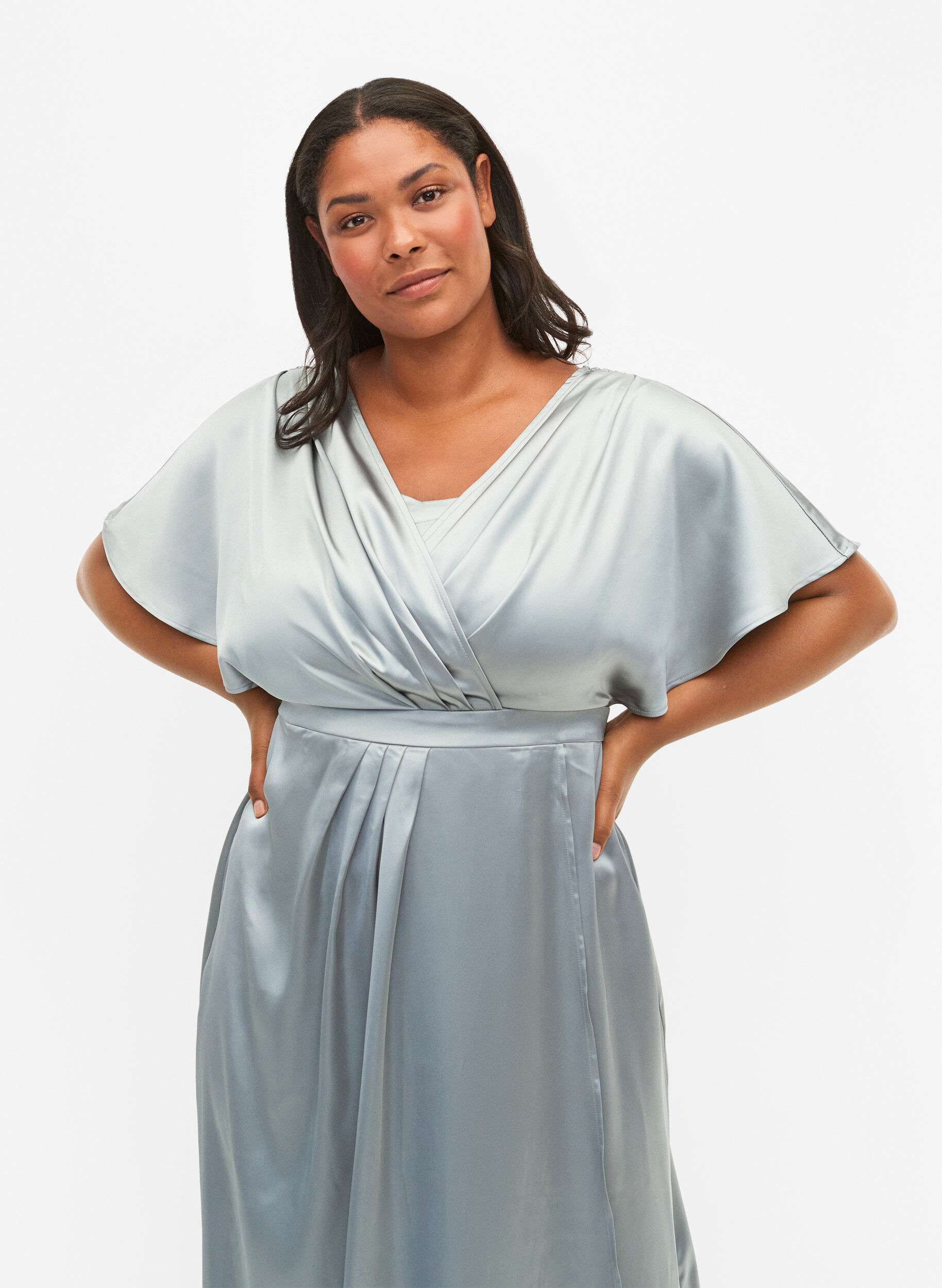 Zizzi Maxikleid mit Wickeloptik und kurzen &Auml;rmeln, Silver Blue, Model image number 3