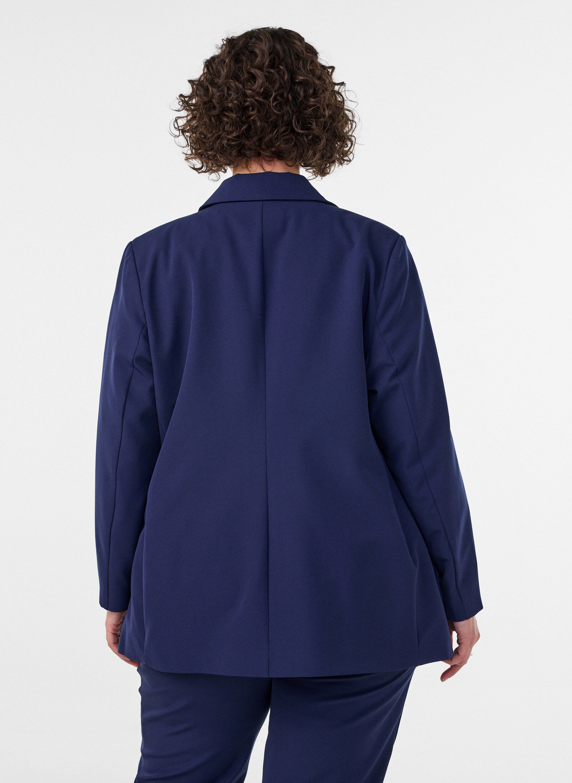 ZizziKlassischer Blazer mit Knopfverschluss, Blau, Model image number 2