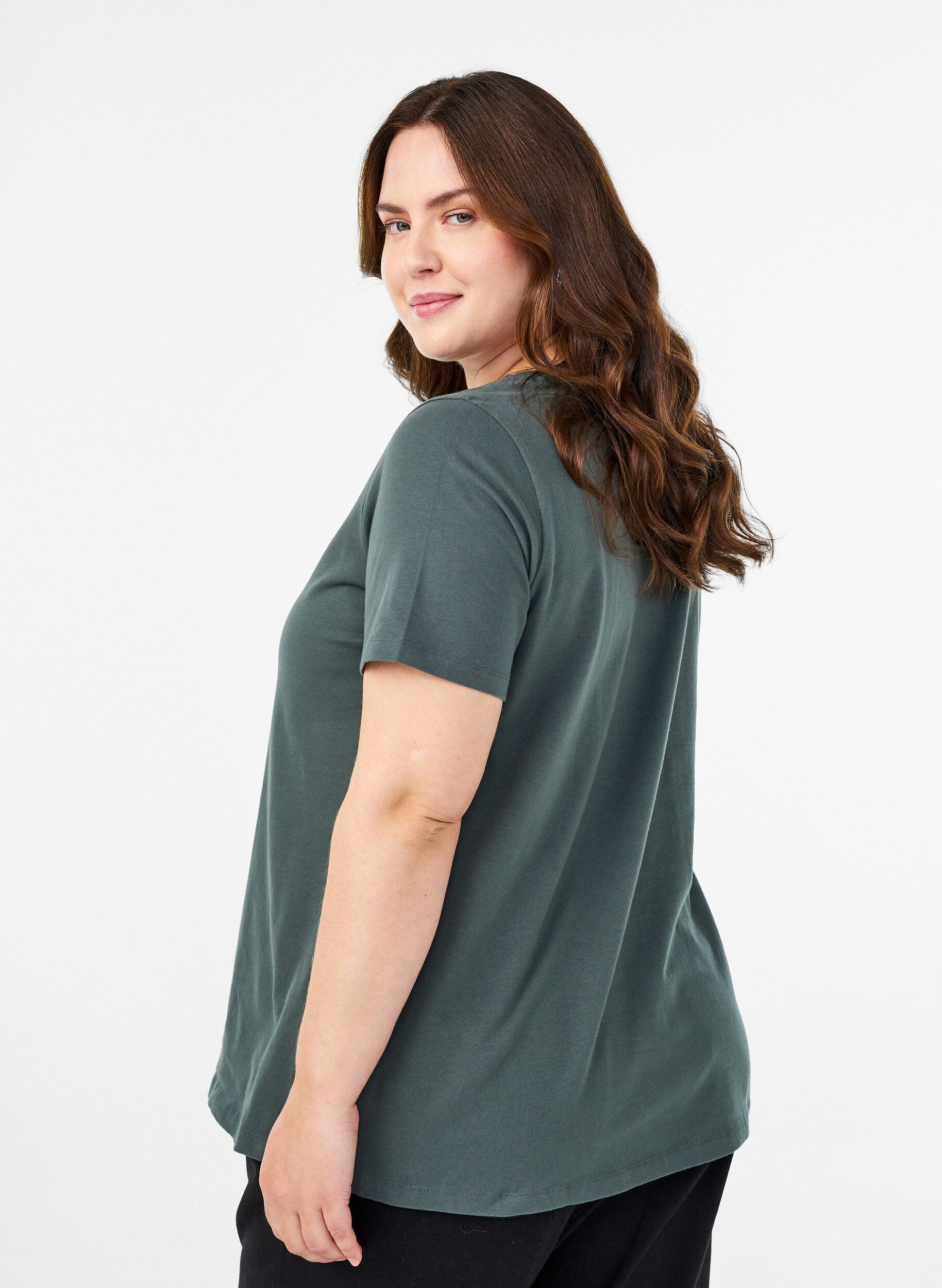 ZizziEinfarbiges Basic-T-Shirt aus Baumwolle, Gr&uuml;n, Model image number 2